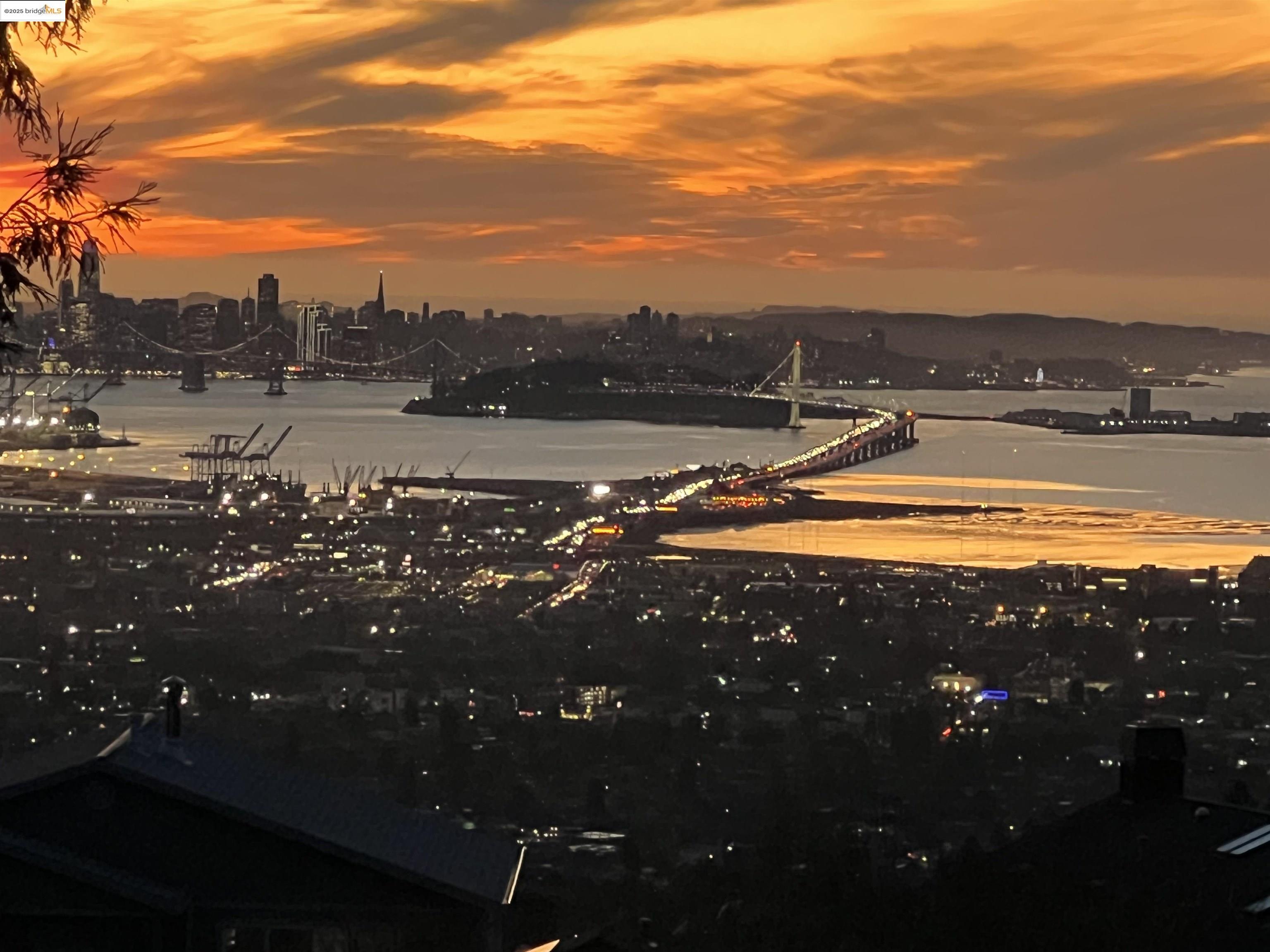 Oakland, California, 94611, United States, 2 Bedrooms Bedrooms, ,1 BathroomBathrooms,Residential,For Sale,1803995