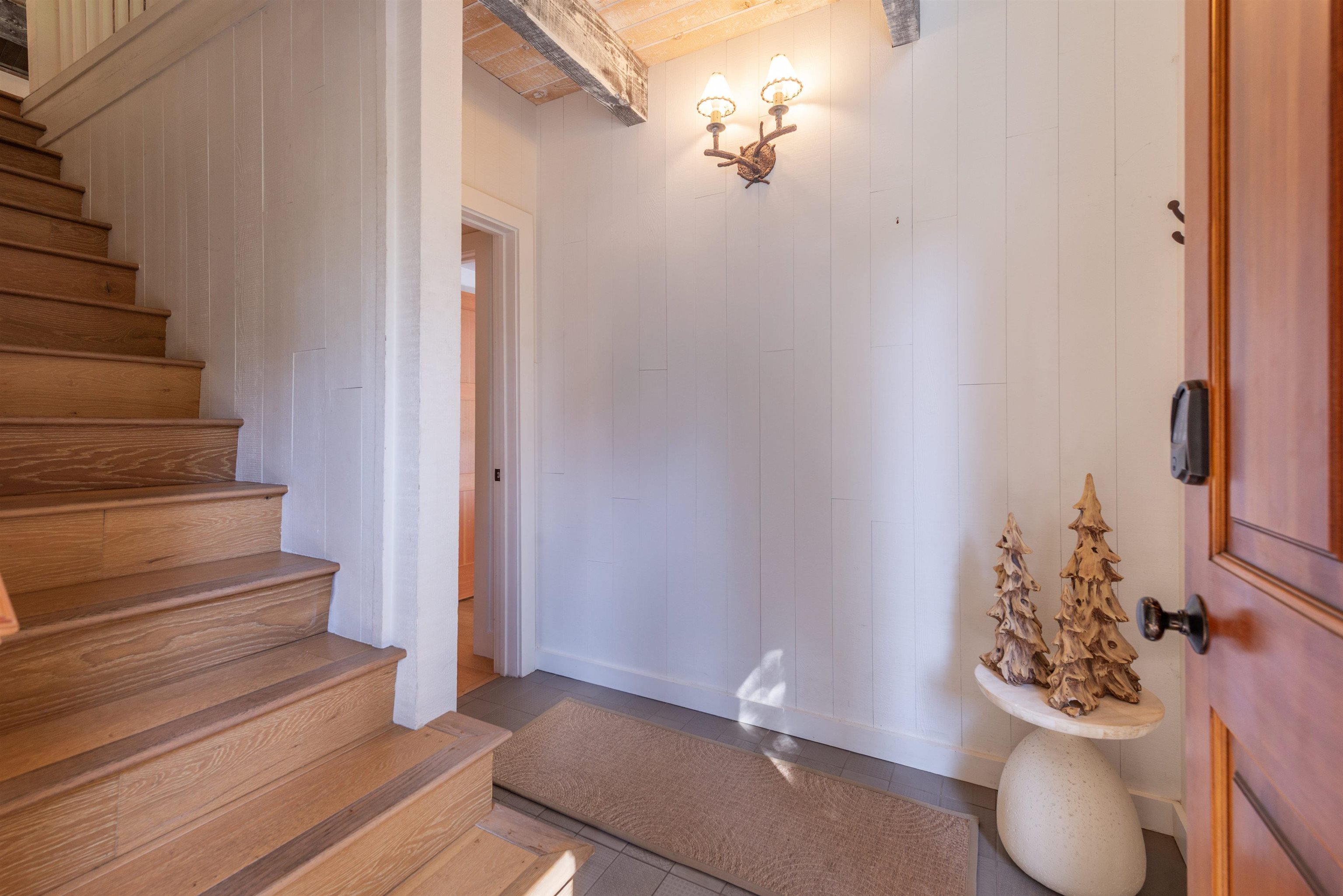 Kings Beach, California, 96143, United States, 2 Bedrooms Bedrooms, ,2 BathroomsBathrooms,Residential,For Sale,1940535
