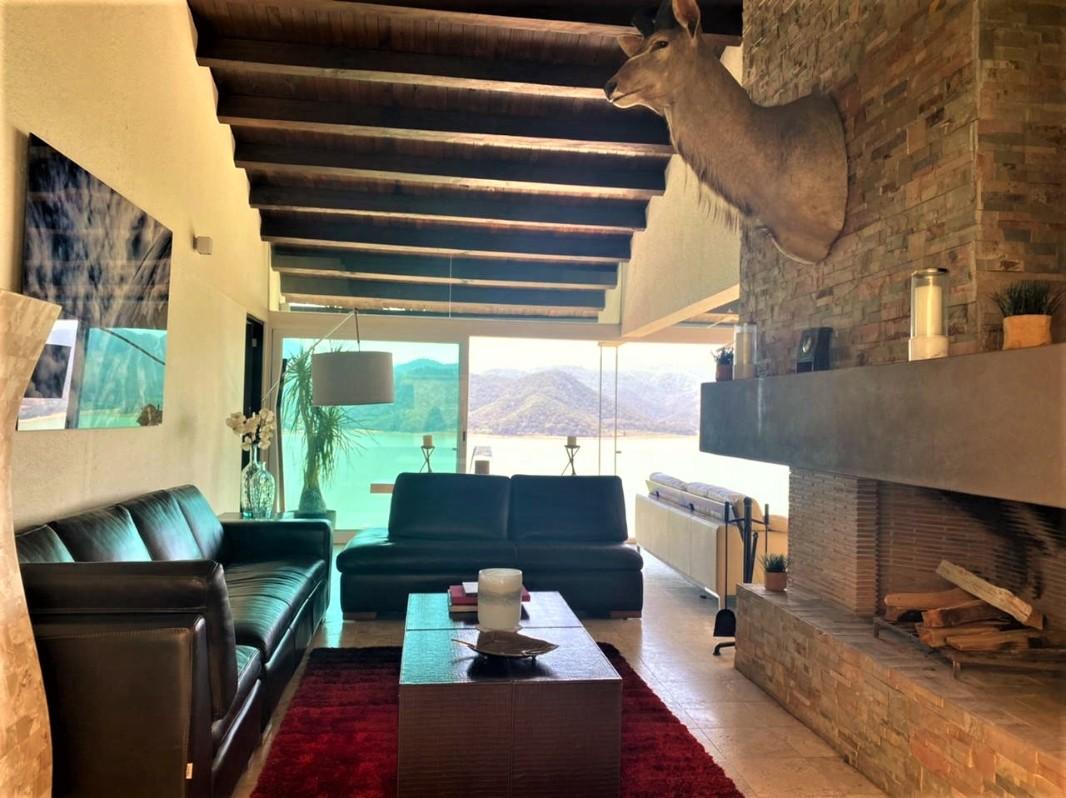 Valle de Bravo, Estado de México, 51200, Mexico, 4 Bedrooms Bedrooms, ,4 BathroomsBathrooms,Residential,For Sale,1720857