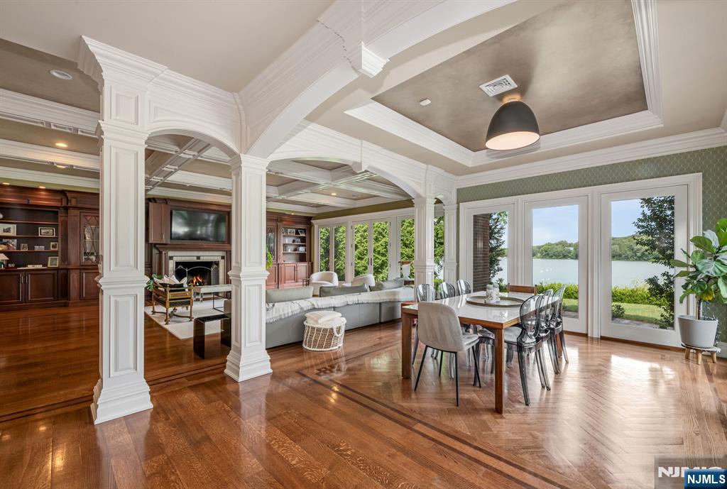 Franklin Lakes, New Jersey, 07417, United States, 6 Bedrooms Bedrooms, ,7 BathroomsBathrooms,Residential,For Sale,1903757