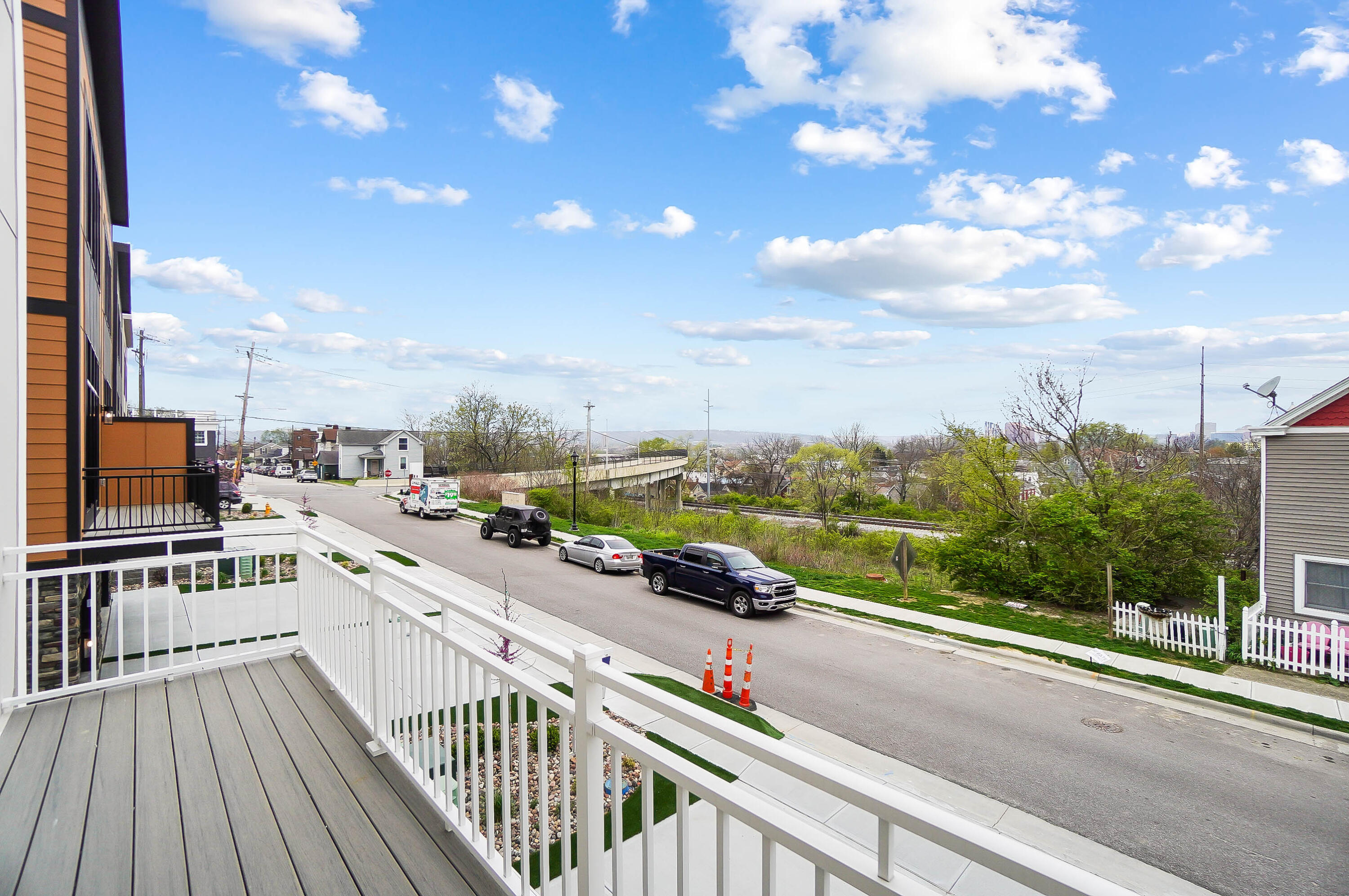 Newport, Kentucky, 41071, United States, 3 Bedrooms Bedrooms, ,4 BathroomsBathrooms,Residential,For Sale,1786326