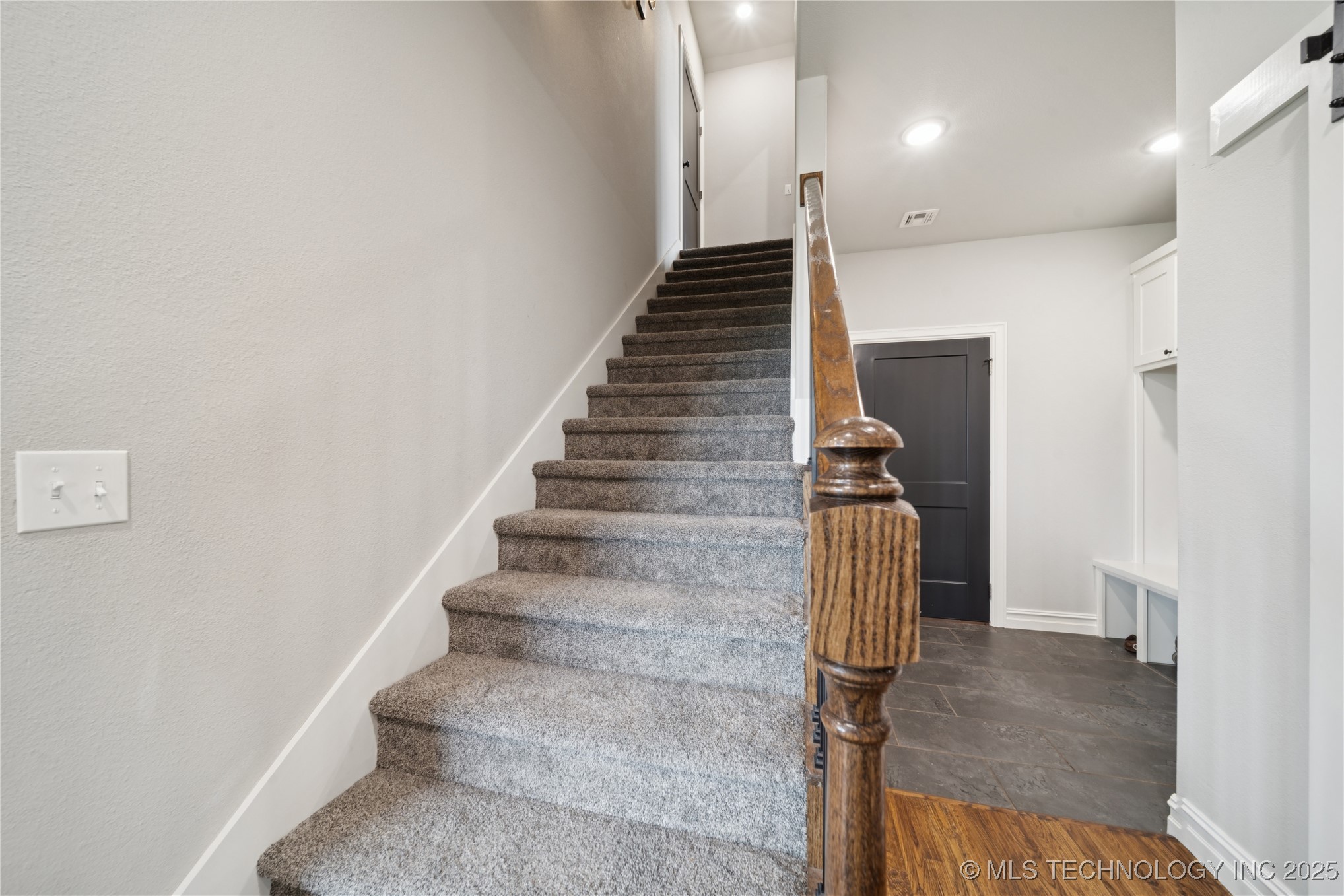 Pryor, Oklahoma, 74361, United States, 4 Bedrooms Bedrooms, ,4 BathroomsBathrooms,Residential,For Sale,1916724