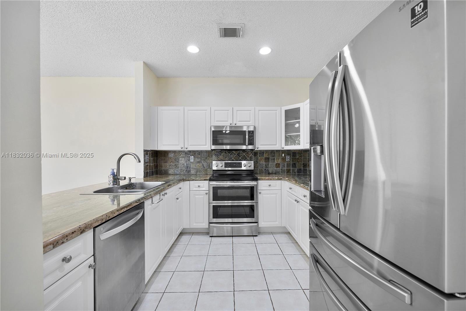 Miami, Florida, 33186, United States, 4 Bedrooms Bedrooms, ,3 BathroomsBathrooms,Residential,For Sale,1882398