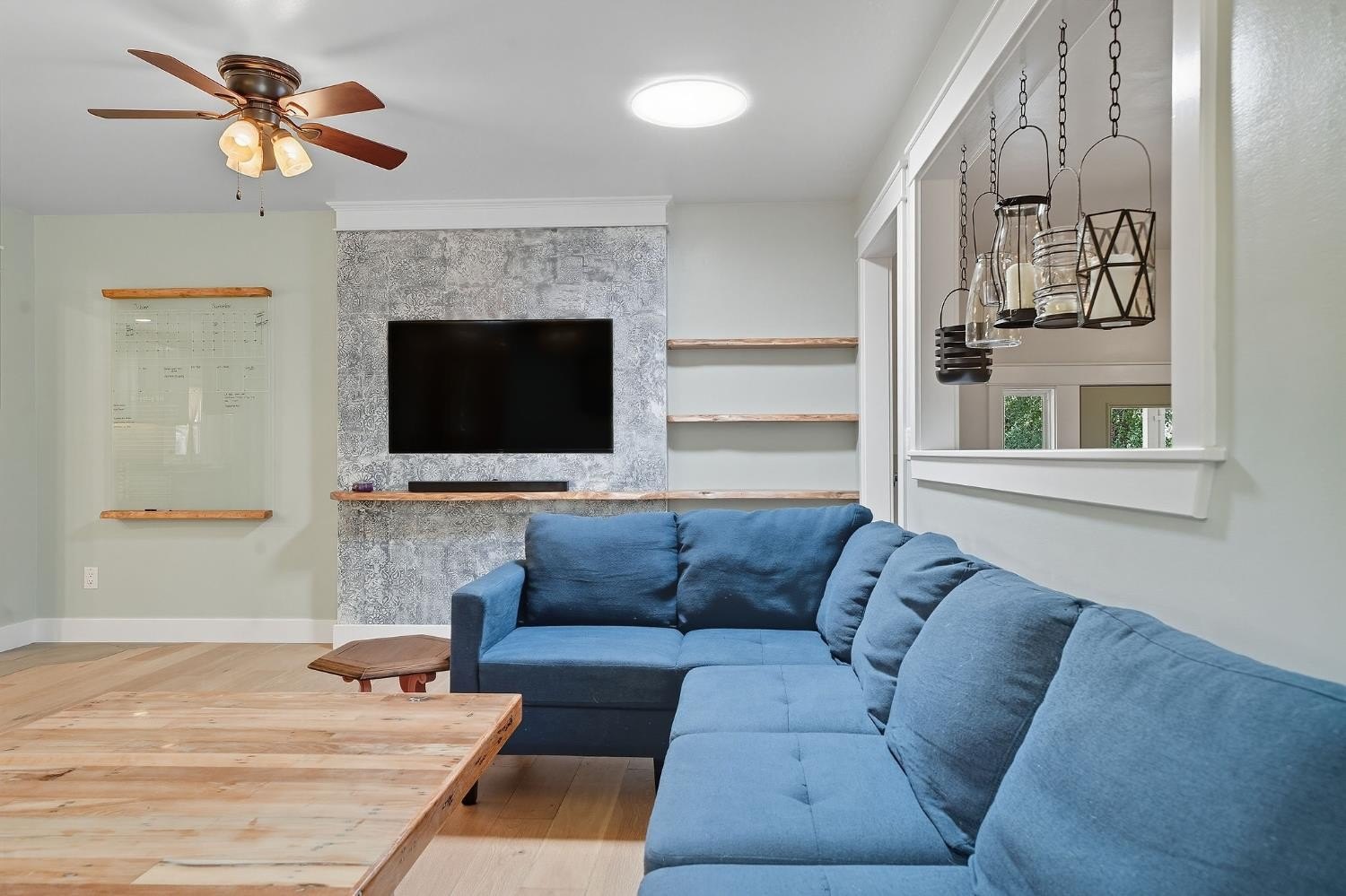 San Andreas, California, 95249, United States, 2 Bedrooms Bedrooms, ,2 BathroomsBathrooms,Residential,For Sale,1980033