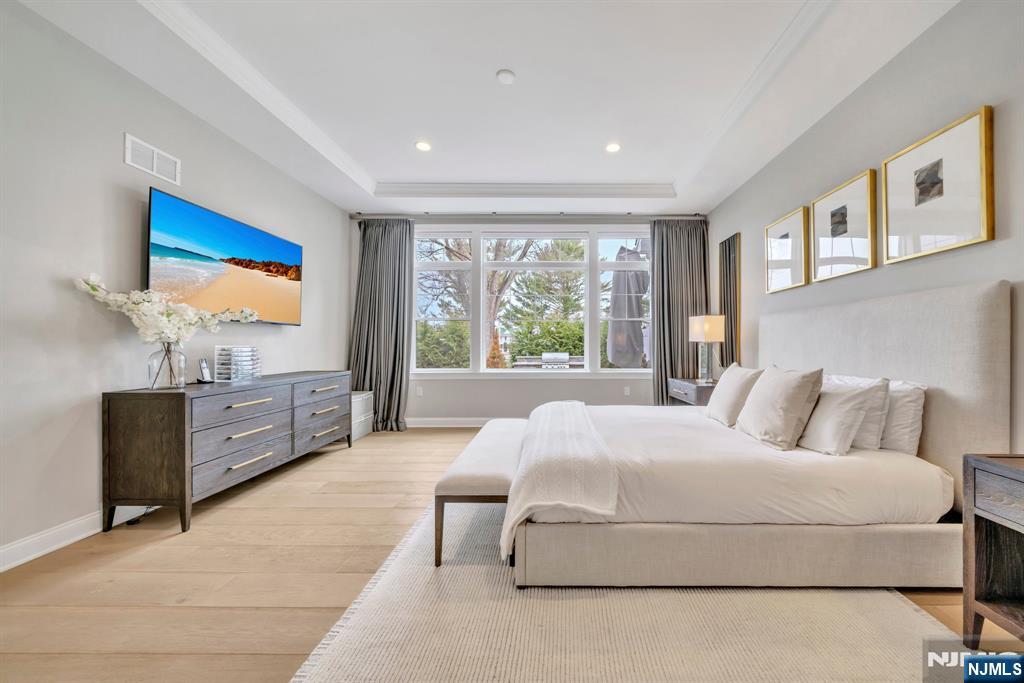 River Vale, New Jersey, 07675, United States, 3 Bedrooms Bedrooms, ,5 BathroomsBathrooms,Residential,For Sale,1906590