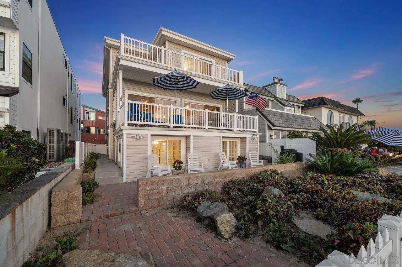 San Diego, California, 92109, United States, 4 Bedrooms Bedrooms, ,5 BathroomsBathrooms,Residential,For Sale,1951021