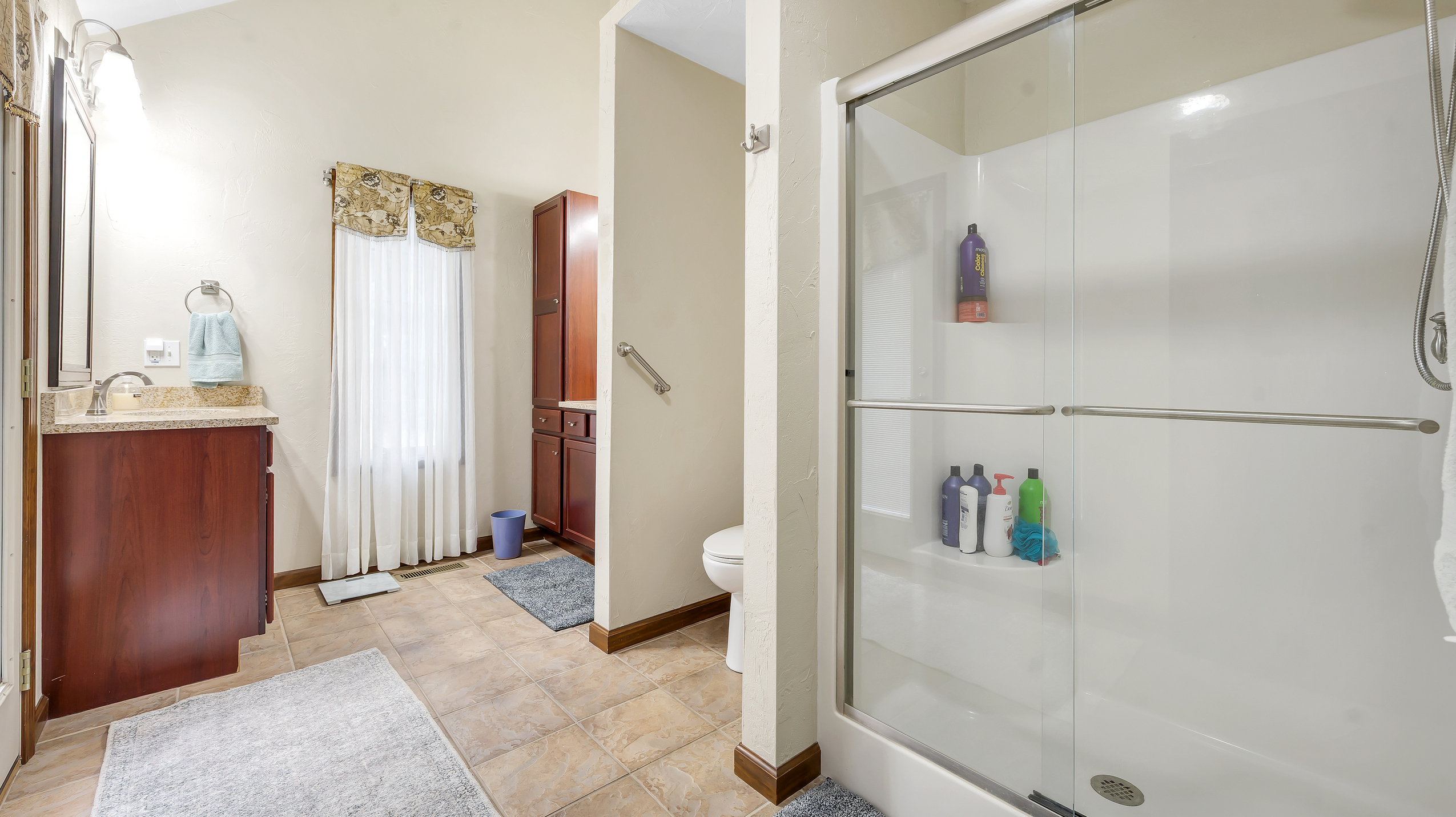 Waterloo, Illinois, 62298, United States, 3 Bedrooms Bedrooms, ,3 BathroomsBathrooms,Residential,For Sale,1986147