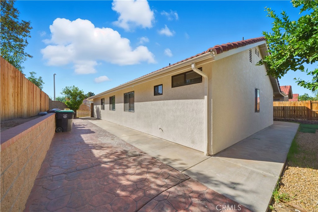 Hemet, California, 92543, United States, 4 Bedrooms Bedrooms, ,2 BathroomsBathrooms,Residential,For Sale,1983512