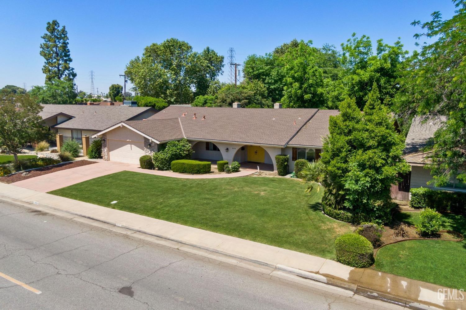 Bakersfield, California, 93301, United States, 3 Bedrooms Bedrooms, ,3 BathroomsBathrooms,Residential,For Sale,1807376