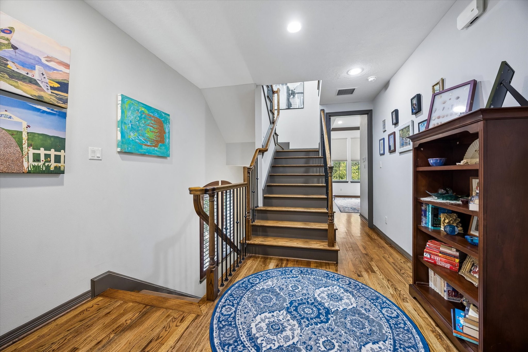  402 Roy Street - 物件實景