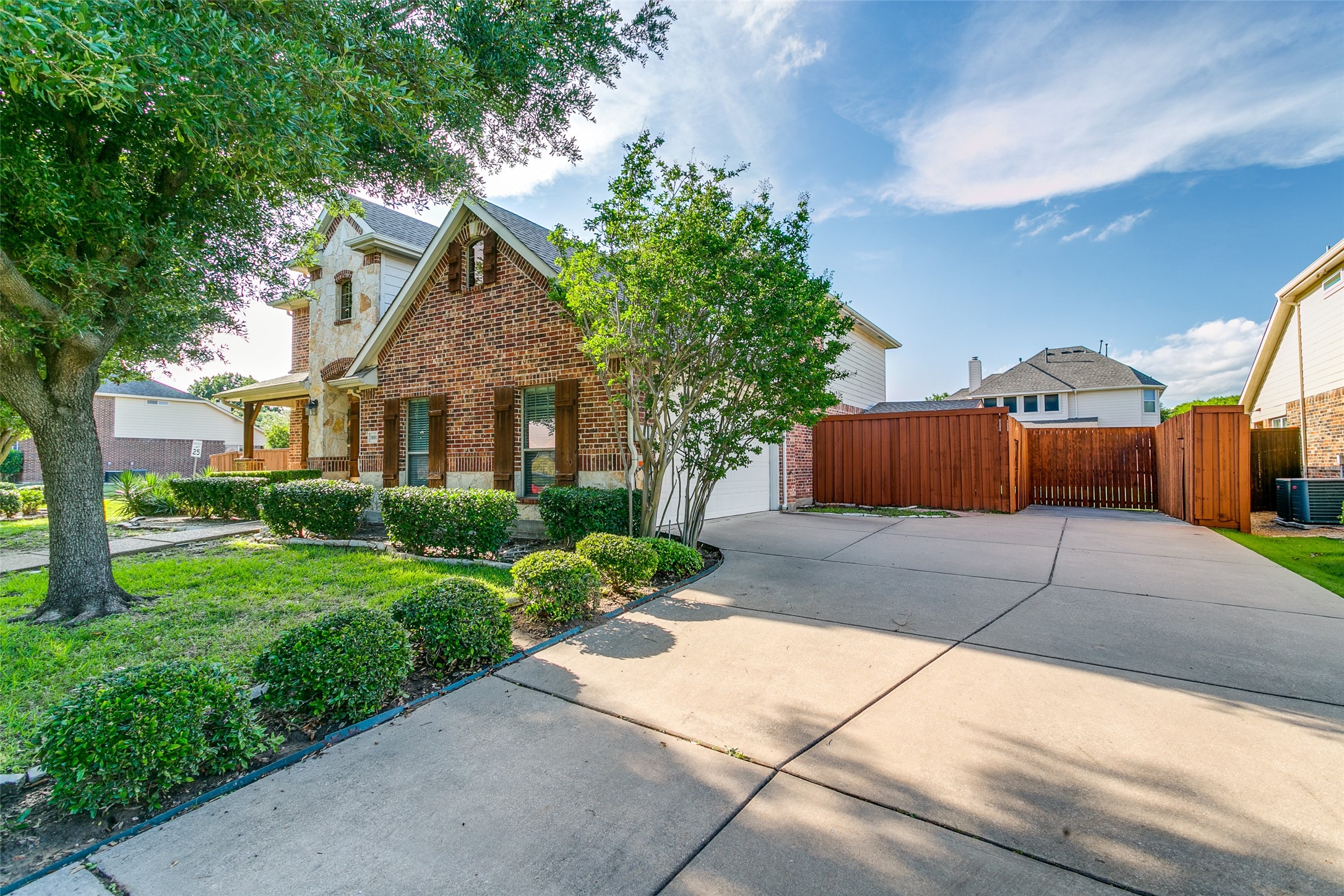 Corinth, Texas, 76208, United States, 4 Bedrooms Bedrooms, ,4 BathroomsBathrooms,Residential,For Sale,1839023