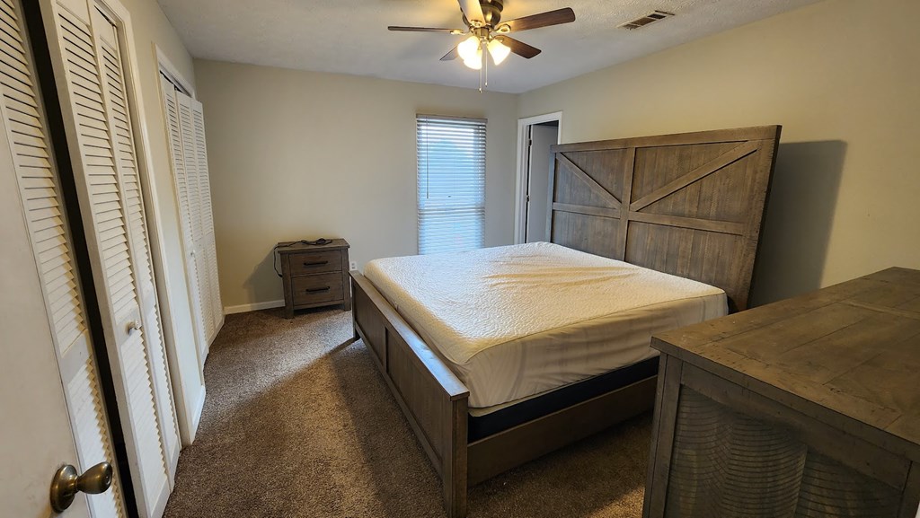 Columbus, Georgia, 31909, United States, 10 Bedrooms Bedrooms, ,8 BathroomsBathrooms,Residential,For Sale,1974115