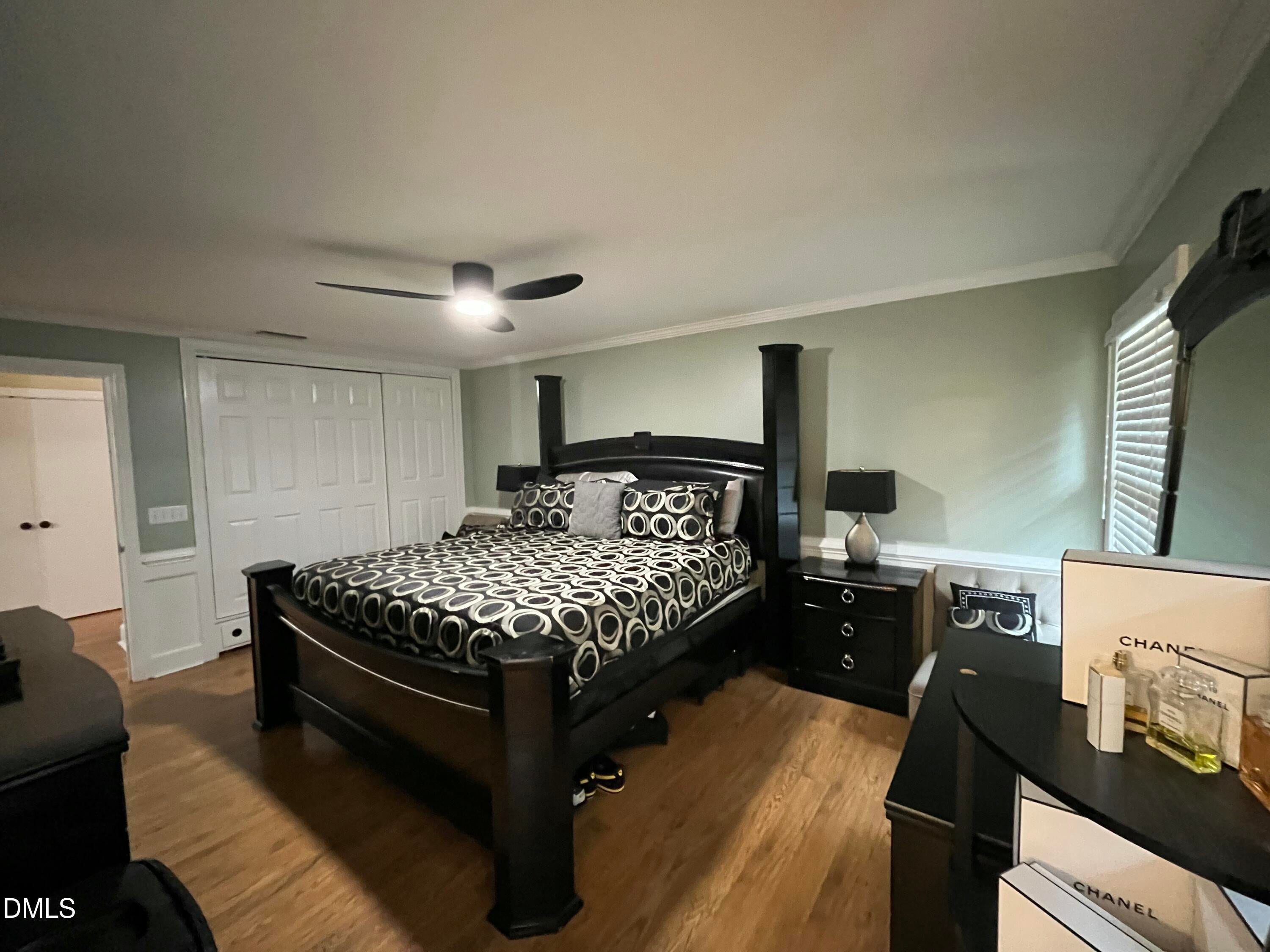 Burlington, North Carolina, 27215, United States, 6 Bedrooms Bedrooms, ,5 BathroomsBathrooms,Residential,For Sale,1999831