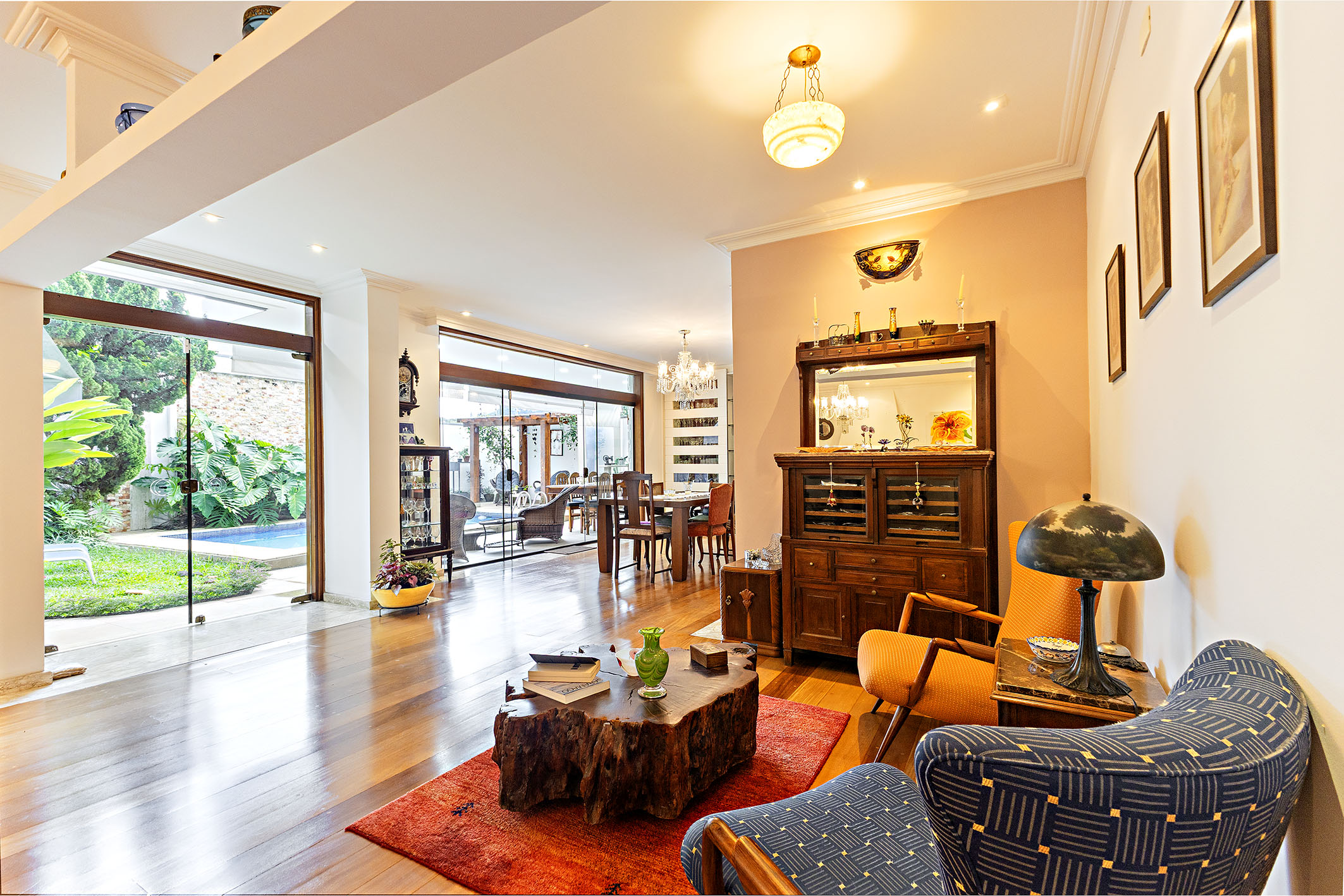  Exclusive residence in a distinctive gated community with five suites - 物件實景