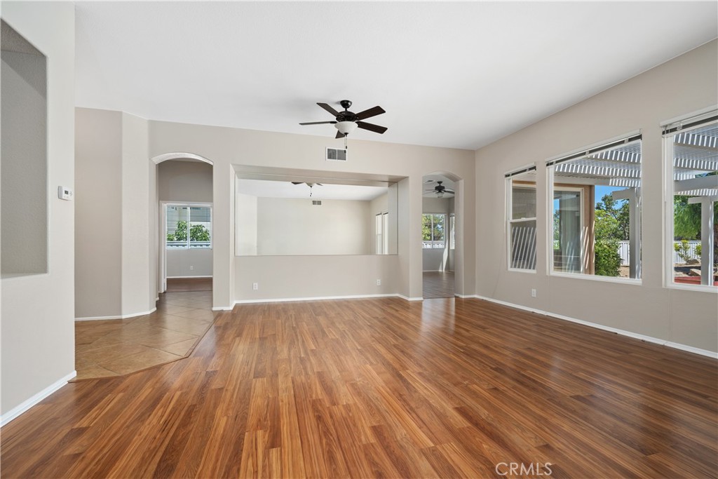 Murrieta, California, 92562, United States, 4 Bedrooms Bedrooms, ,3 BathroomsBathrooms,Residential,For Sale,1891576