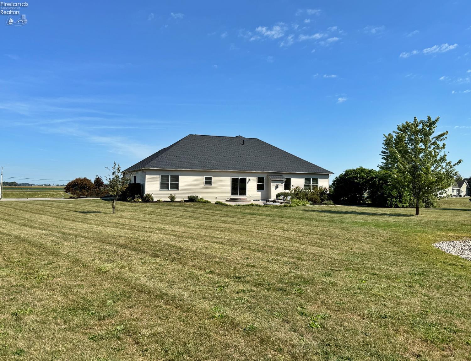 McComb, Ohio, 45858, United States, 4 Bedrooms Bedrooms, ,4 BathroomsBathrooms,Residential,For Sale,1978149