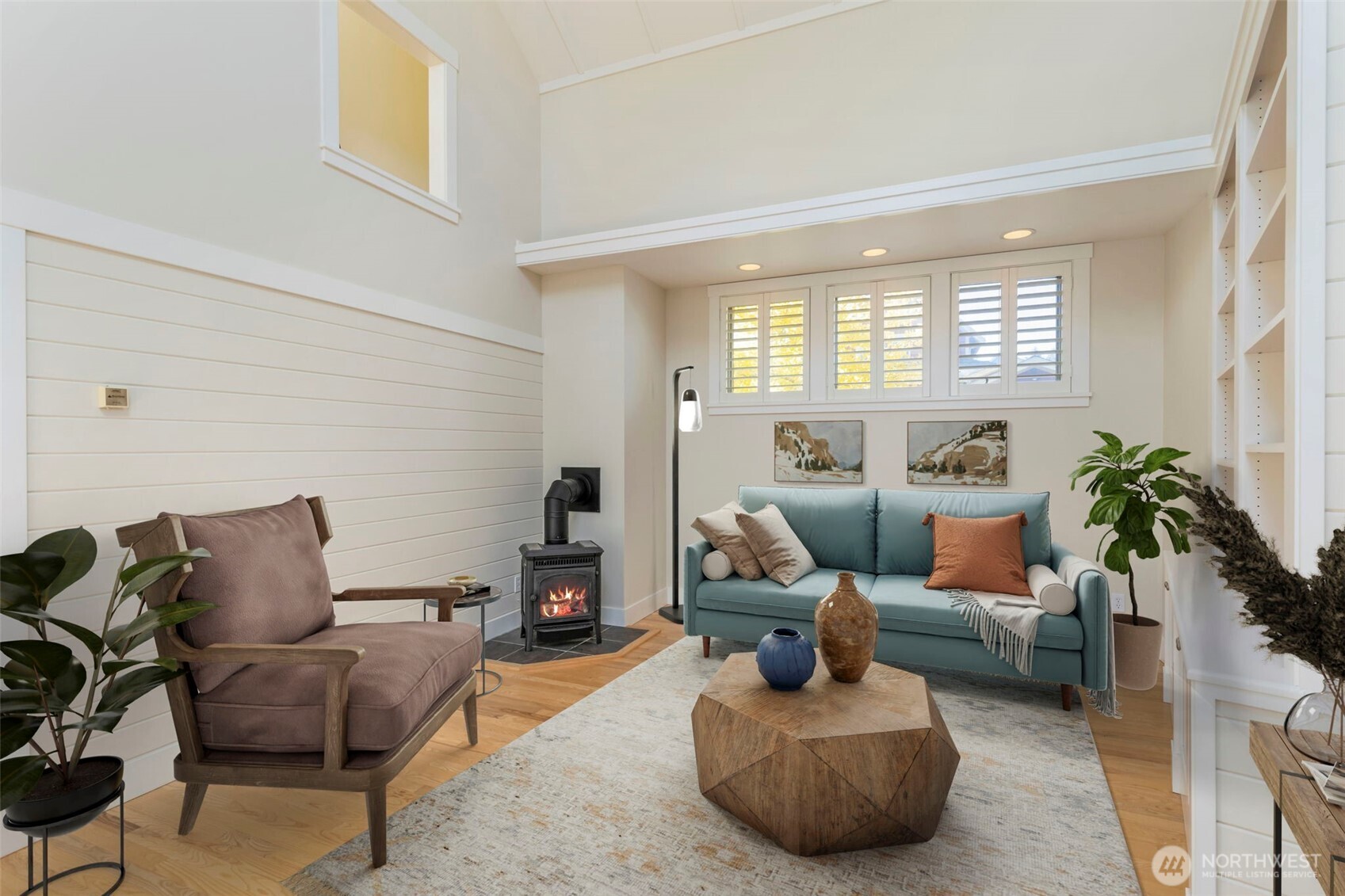 Port Townsend, Washington, 98368, United States, 2 Bedrooms Bedrooms, ,1 BathroomBathrooms,Residential,For Sale,1989470