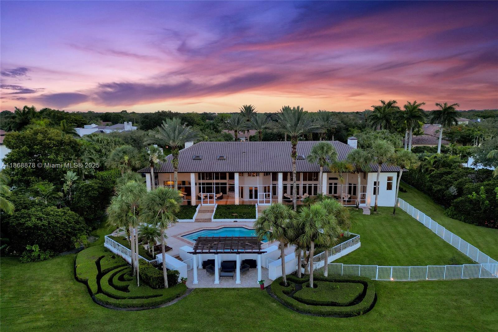 Weston, Florida, 33331, United States, 5 Bedrooms Bedrooms, ,8 BathroomsBathrooms,Residential,For Sale,1949778