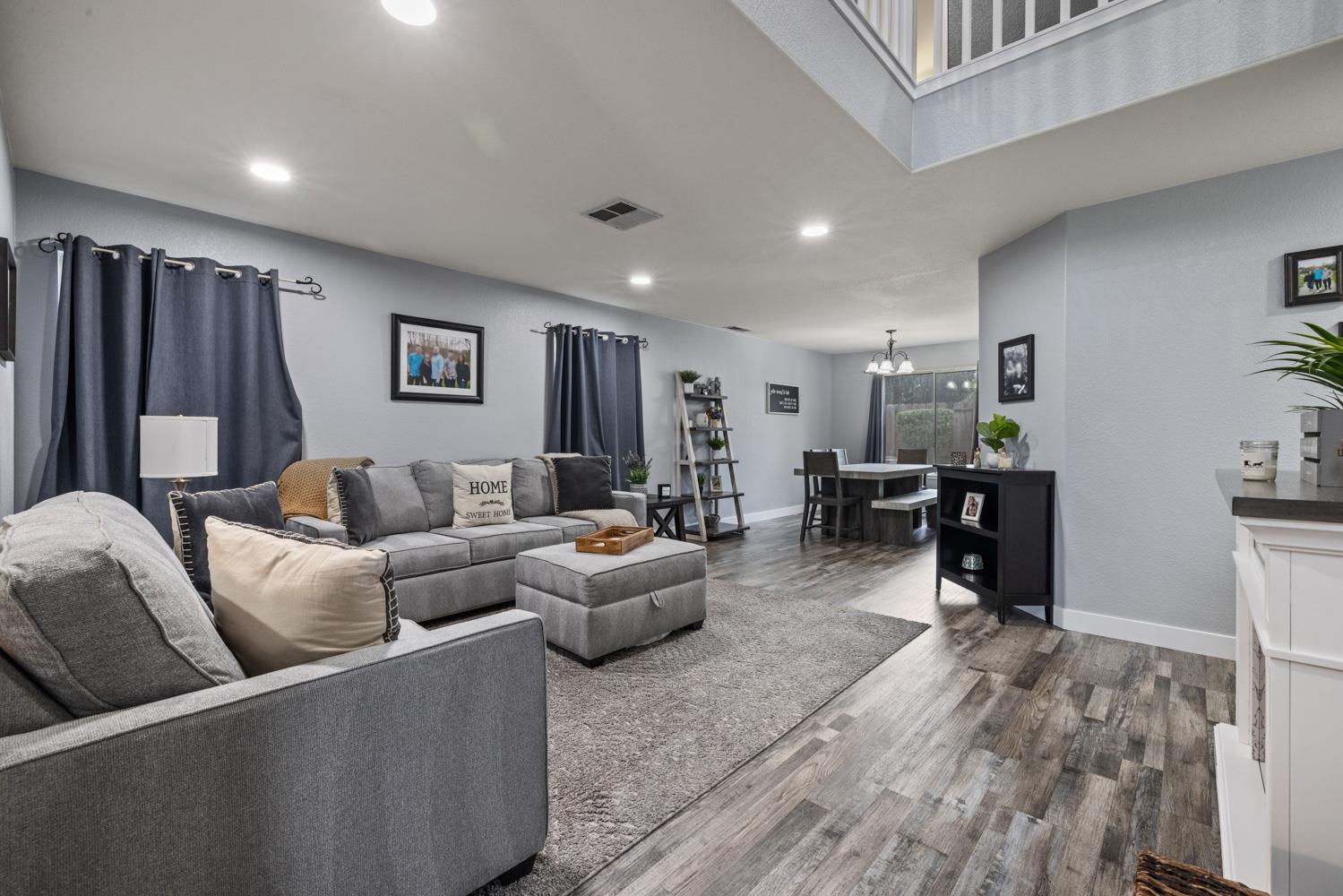 Ripon, California, 95366, United States, 6 Bedrooms Bedrooms, ,3 BathroomsBathrooms,Residential,For Sale,1978022