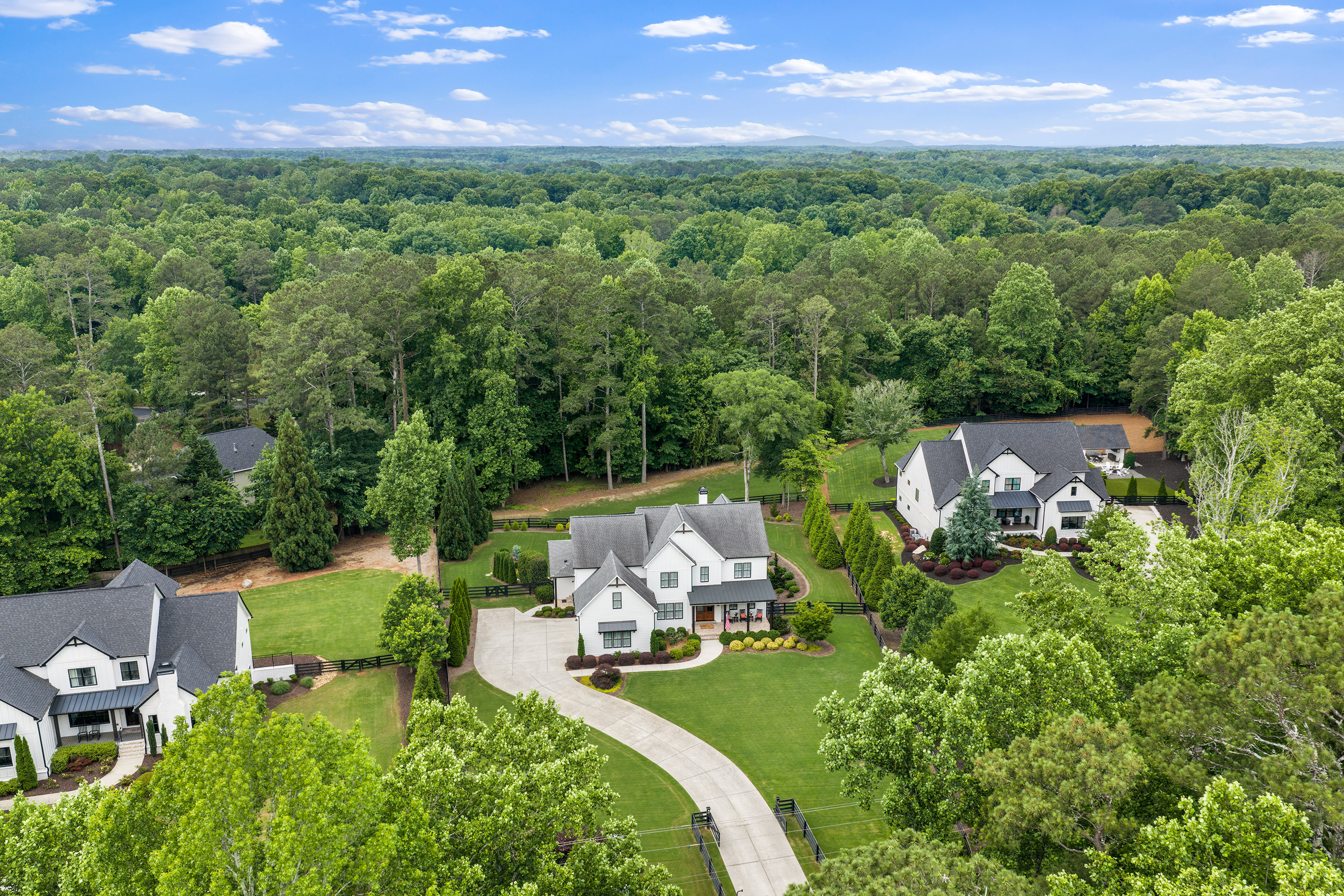  Stunning Modern Farmhouse with Luxury Finishes, Unbeatable Location, and No HOA - 物件實景
