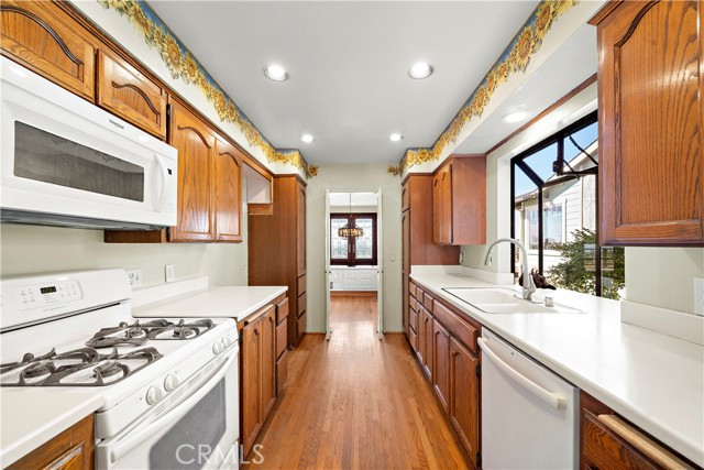 San Clemente, California, 92672, United States, 3 Bedrooms Bedrooms, ,2 BathroomsBathrooms,Residential,For Sale,2014747