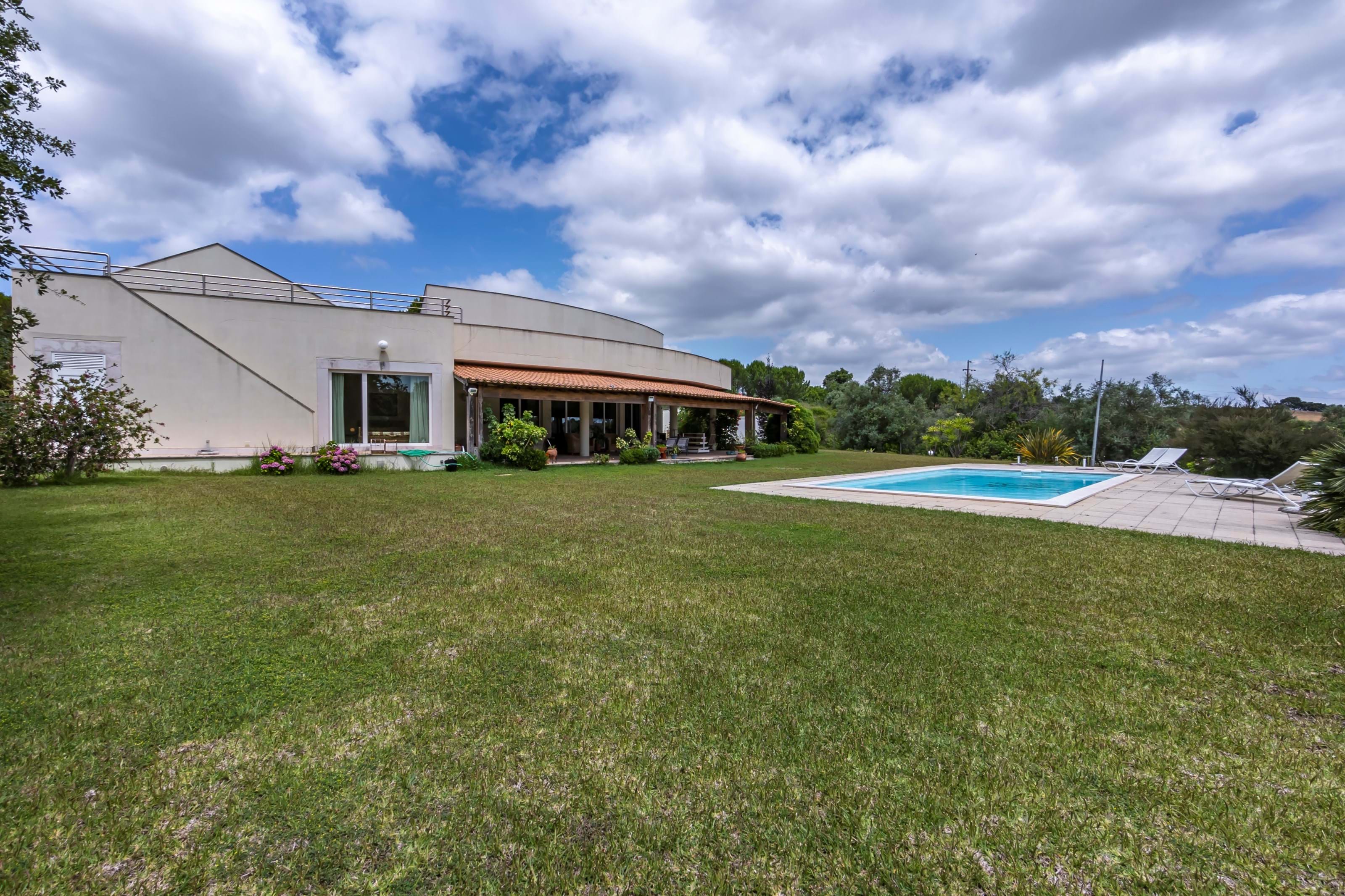 Santarém, Santarém, 2005-116, PT, 7 Bedrooms Bedrooms, ,7 BathroomsBathrooms,Residential,For Sale,1699627