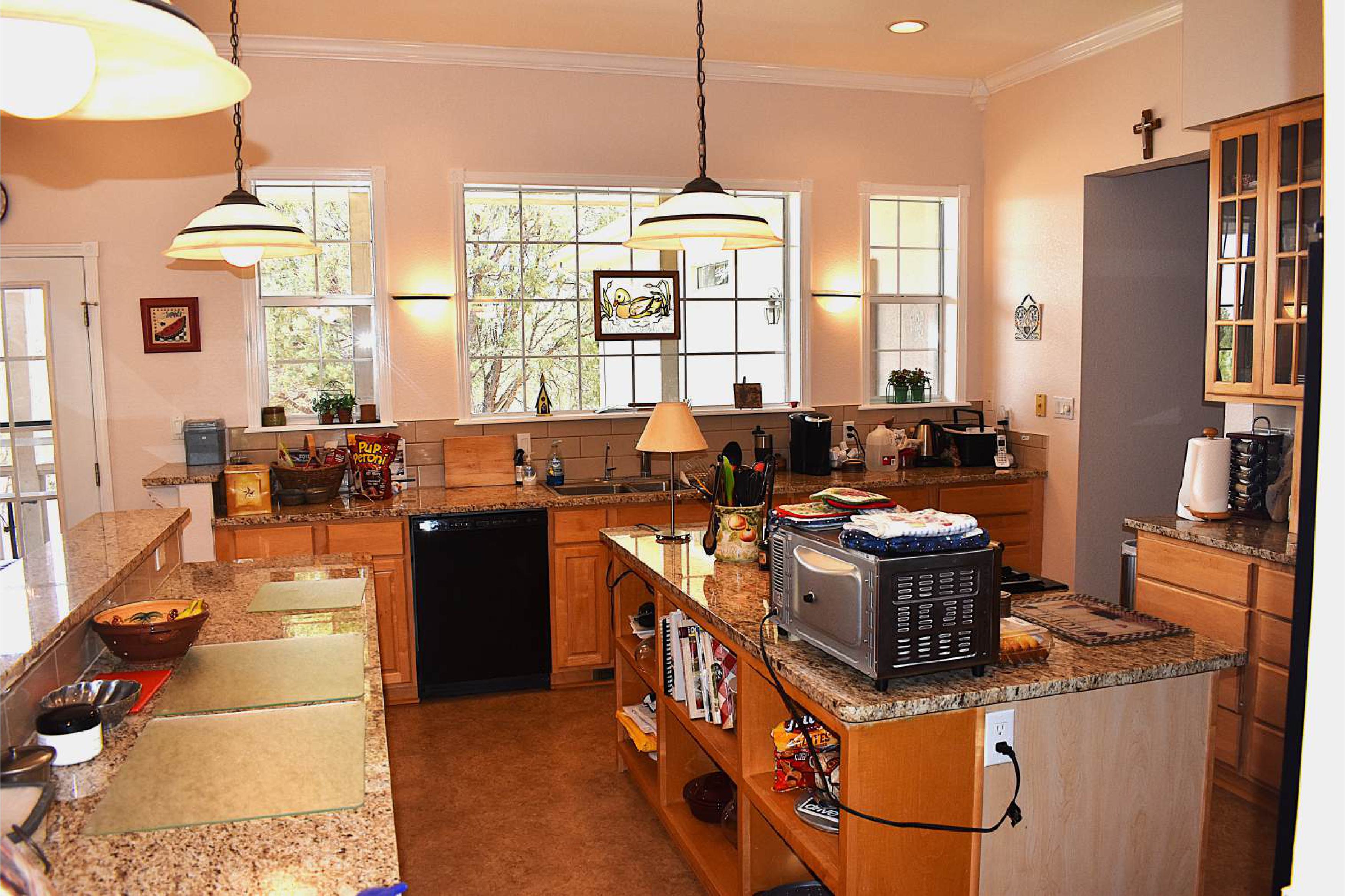 Alto, New Mexico, 88312, United States, 3 Bedrooms Bedrooms, ,3 BathroomsBathrooms,Residential,For Sale,1982199