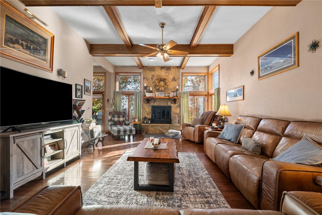 South Strabane, Pennsylvania, 15301, United States, 5 Bedrooms Bedrooms, ,5 BathroomsBathrooms,Residential,For Sale,2003088