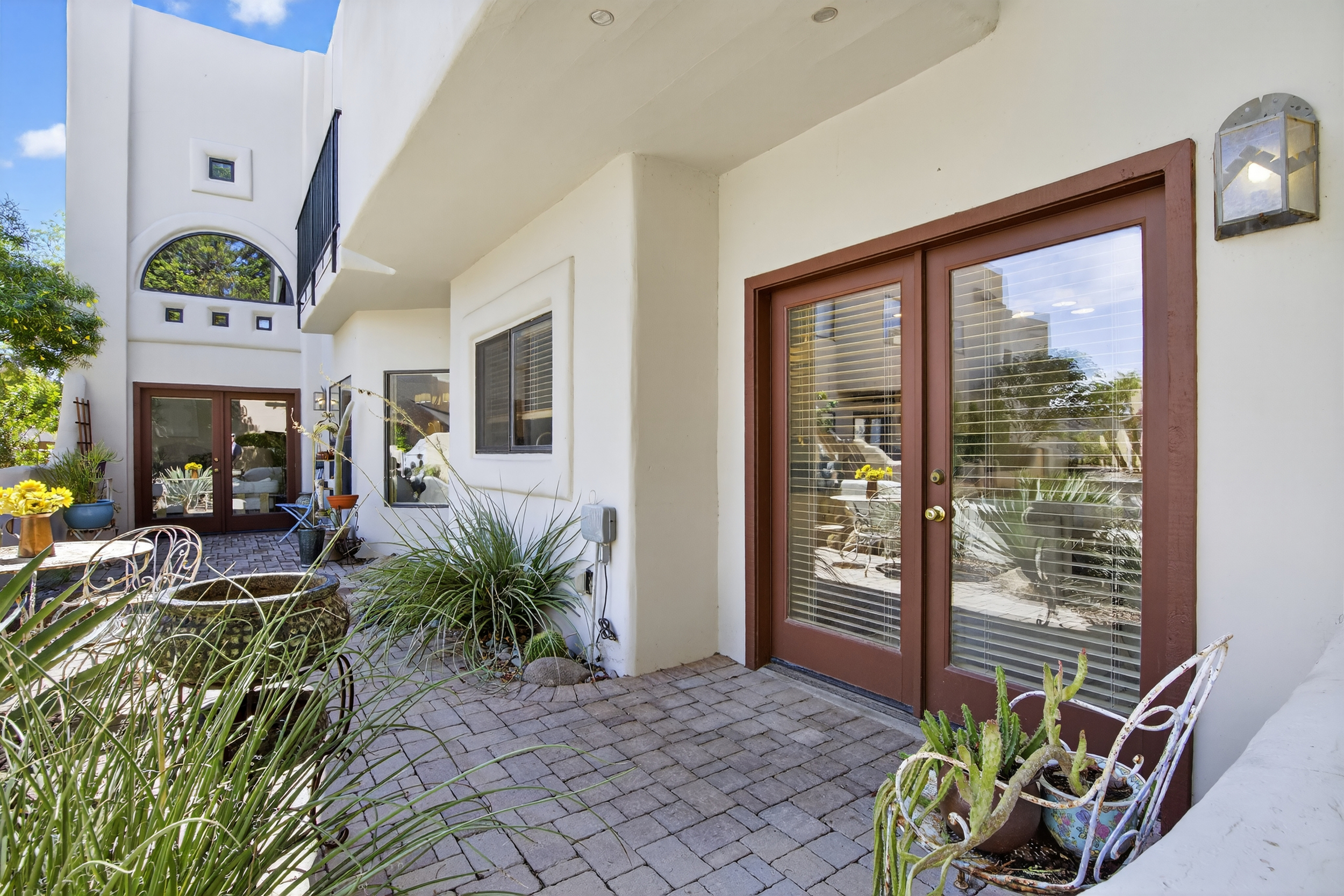 Tempe, Arizona, 85283, United States, 2 Bedrooms Bedrooms, ,Residential,For Sale,1966872