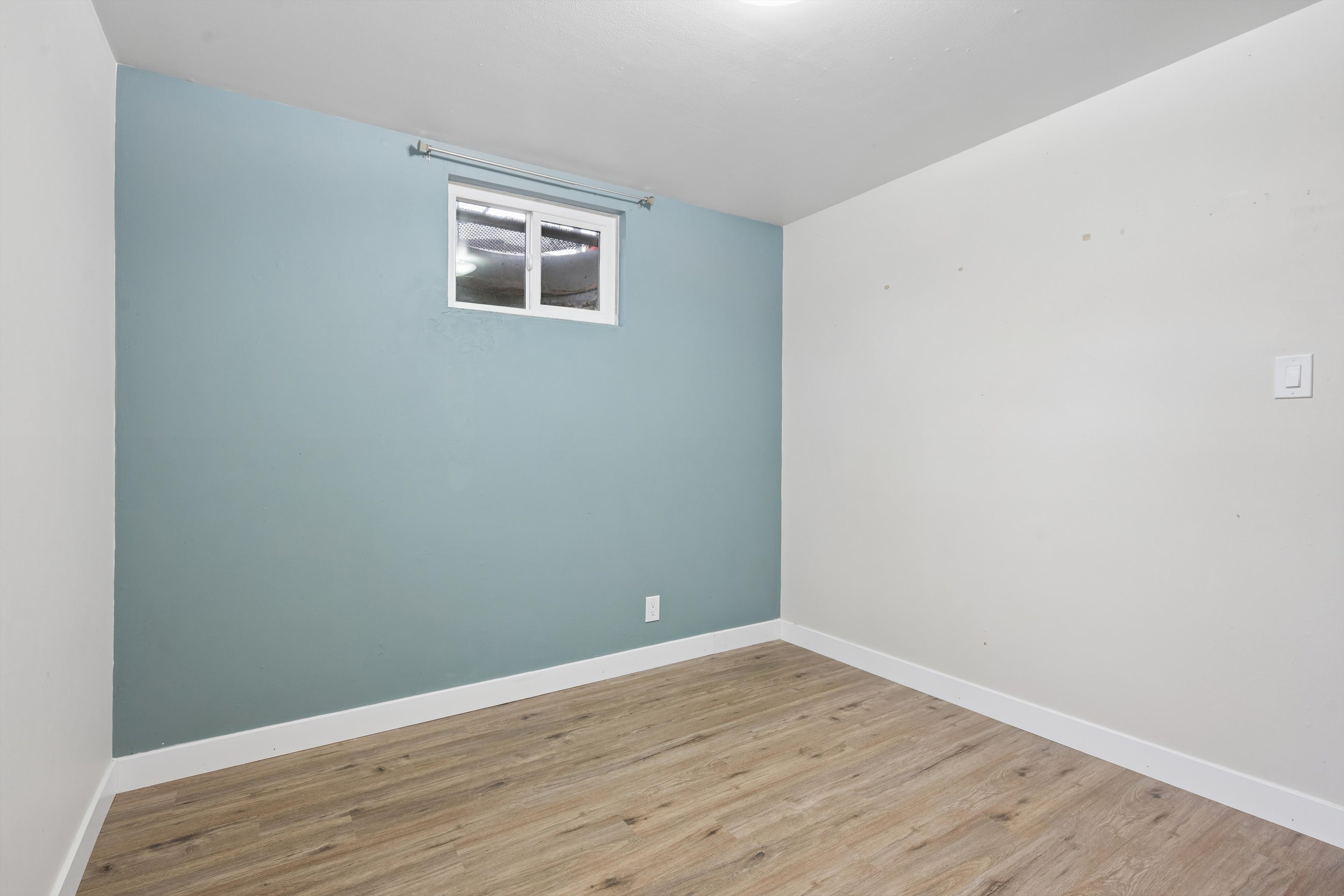  Updated & Spacious Ranch Home with Finished Basement - 物件實景