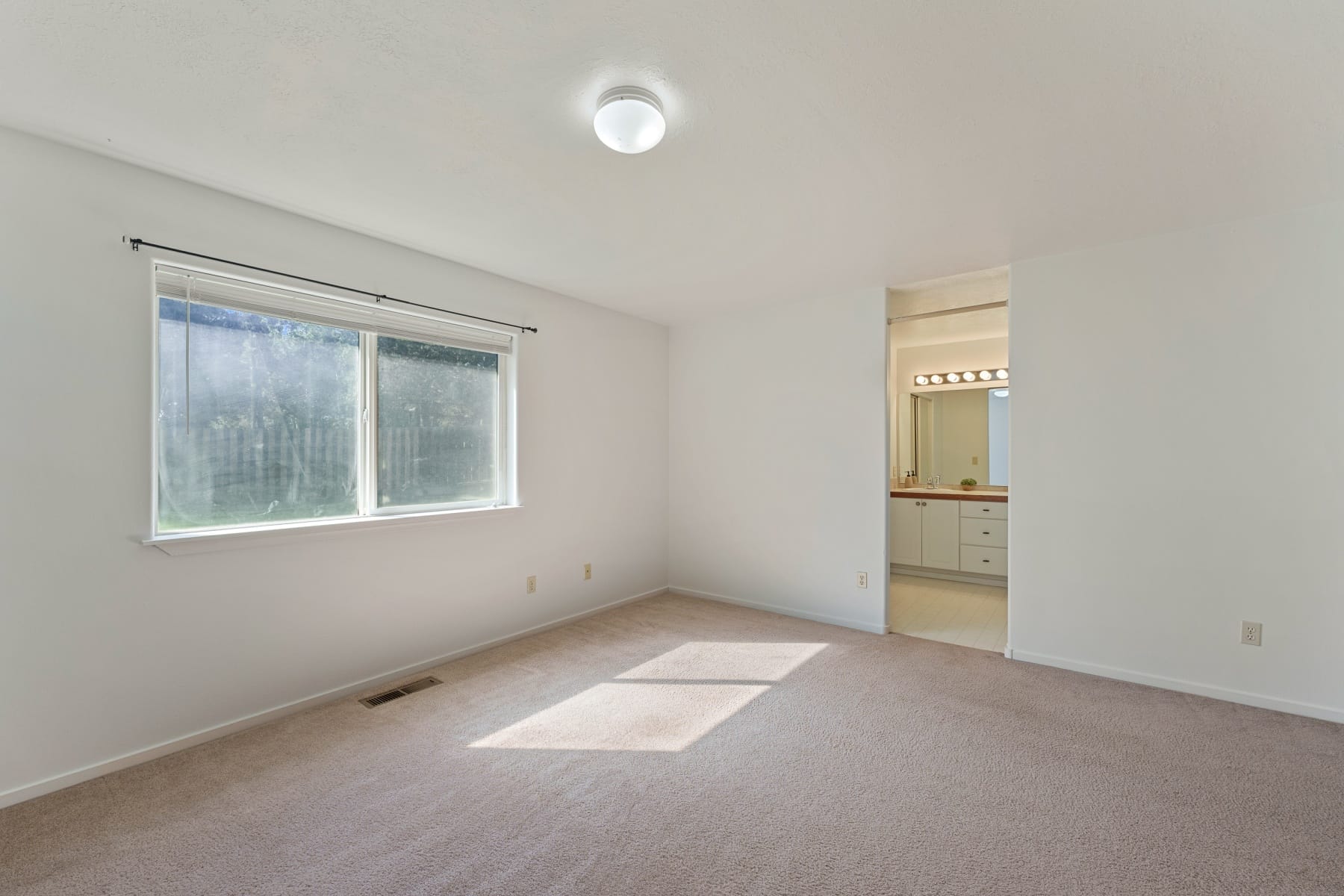  1052 NE Francis Court Bend, OR 97701 - 物件實景