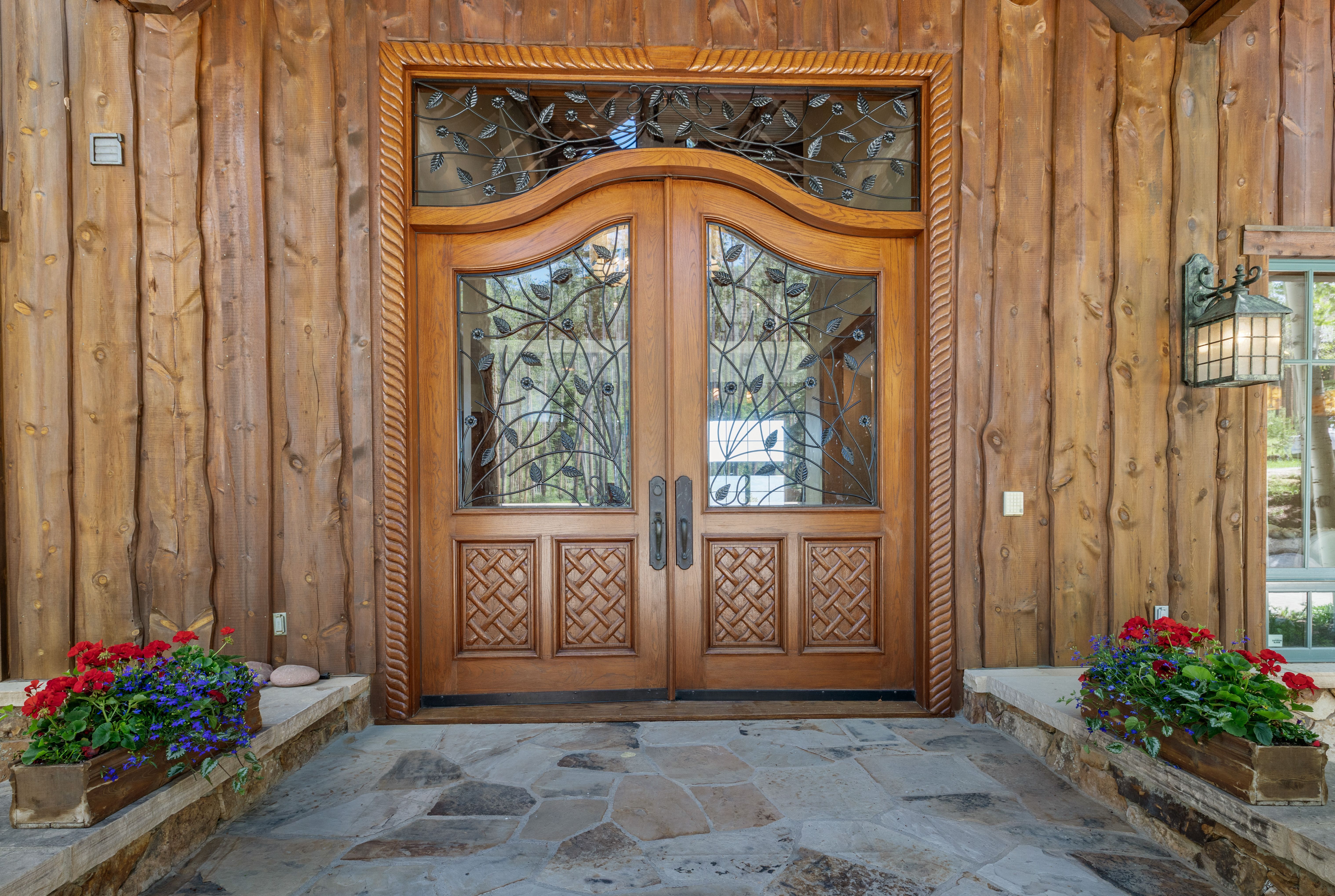  317 Elk Woods is the Kind of Mountain Estate that Earns its Setting - 物件實景