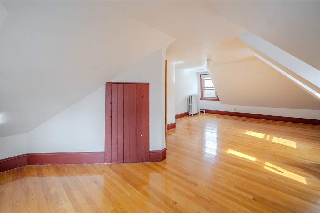 Somerville, Massachusetts, 02145, United States, 4 Bedrooms Bedrooms, ,2 BathroomsBathrooms,Residential,For Sale,1950845