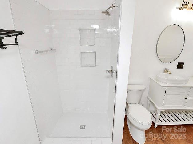 Charlotte, North Carolina, 28213, United States, 5 Bedrooms Bedrooms, ,3 BathroomsBathrooms,Residential,For Sale,1847572