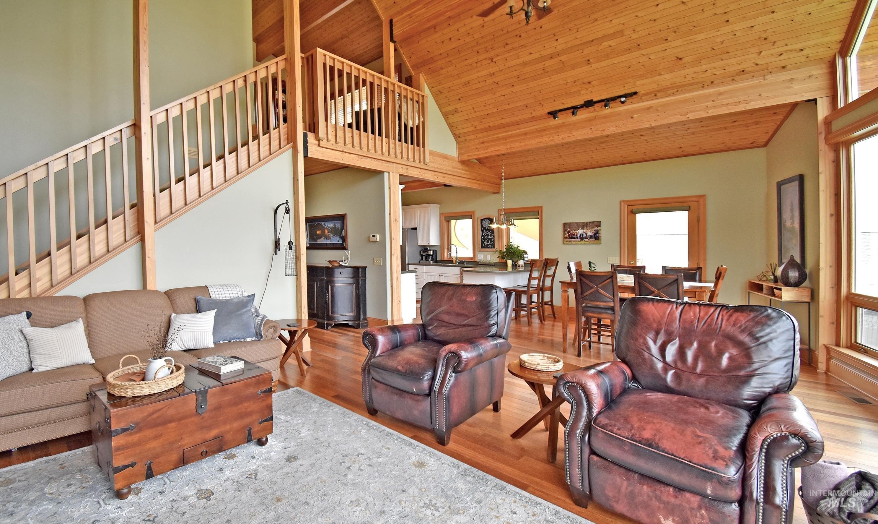Asotin, Washington, 99402, United States, 3 Bedrooms Bedrooms, ,3 BathroomsBathrooms,Residential,For Sale,1942718