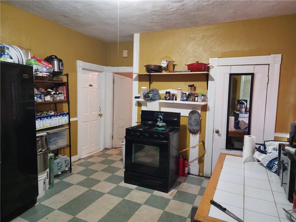 Providence, Rhode Island, 02909, United States, 9 Bedrooms Bedrooms, ,4 BathroomsBathrooms,Residential,For Sale,1943084
