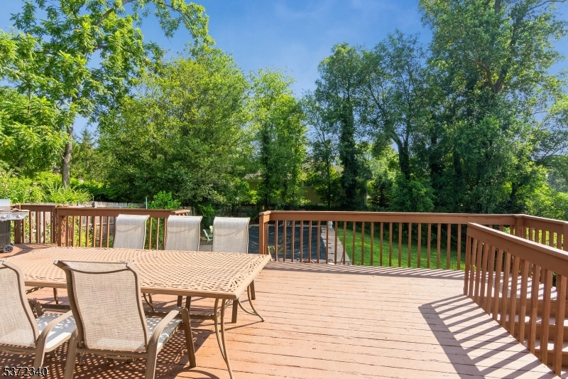 Mountainside Boro, New Jersey, 07092, United States, 5 Bedrooms Bedrooms, ,3 BathroomsBathrooms,Residential,For Sale,1901870