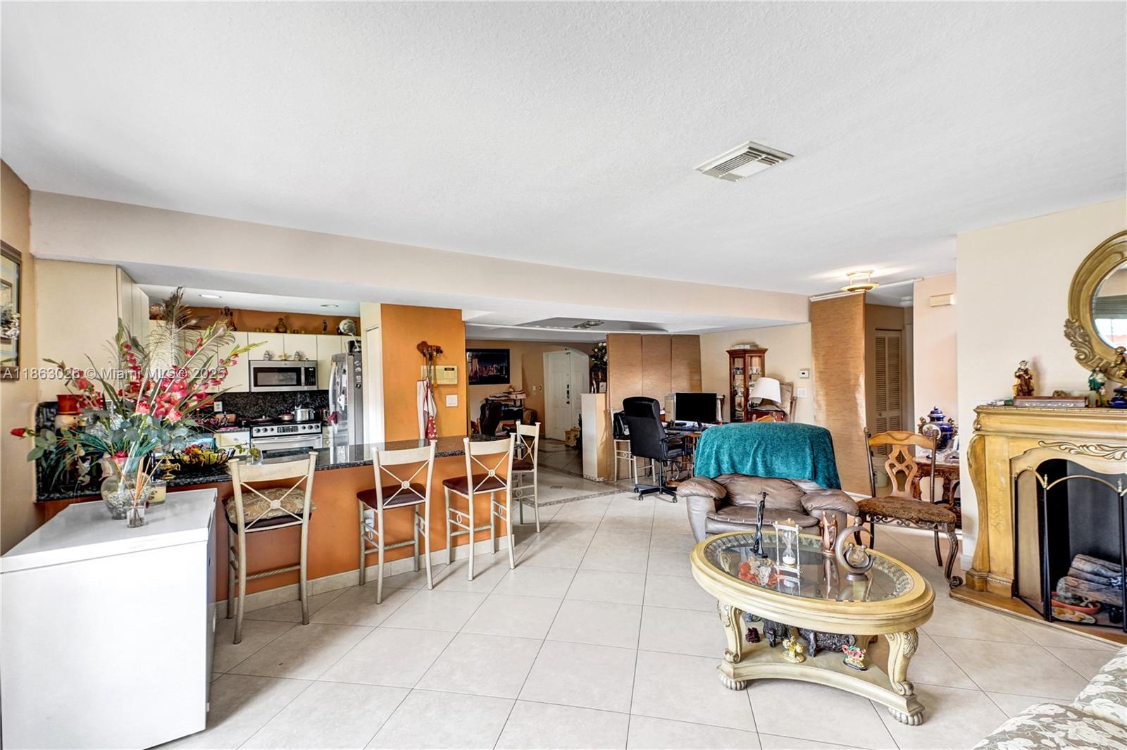 Miami, Florida, 33187, United States, 4 Bedrooms Bedrooms, ,3 BathroomsBathrooms,Residential,For Sale,1926349