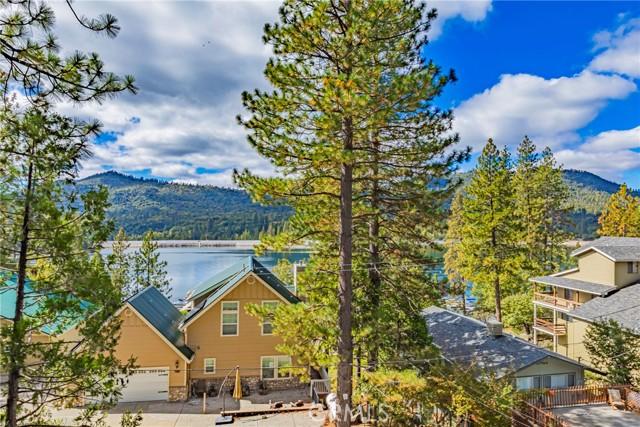 Bass Lake, California, 93604, United States, 3 Bedrooms Bedrooms, ,2 BathroomsBathrooms,Residential,For Sale,1979662