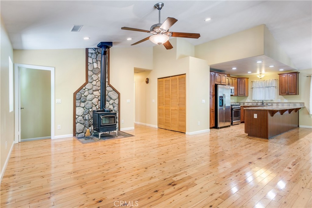 Forest Falls, California, 92339, United States, 3 Bedrooms Bedrooms, ,1 BathroomBathrooms,Residential,For Sale,1878070