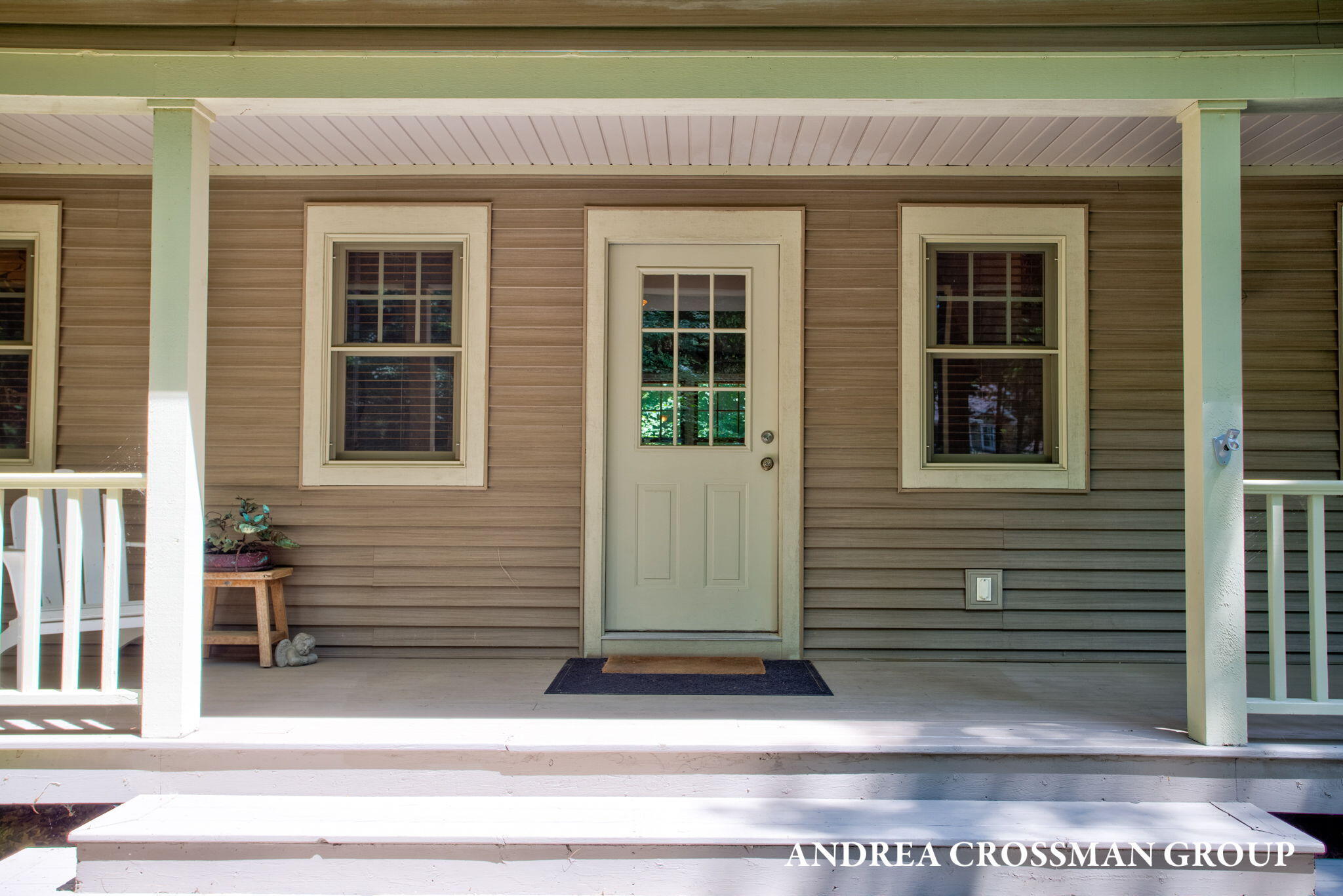 Saugatuck, Michigan, 49453, United States, 2 Bedrooms Bedrooms, ,2 BathroomsBathrooms,Residential,For Sale,1890040