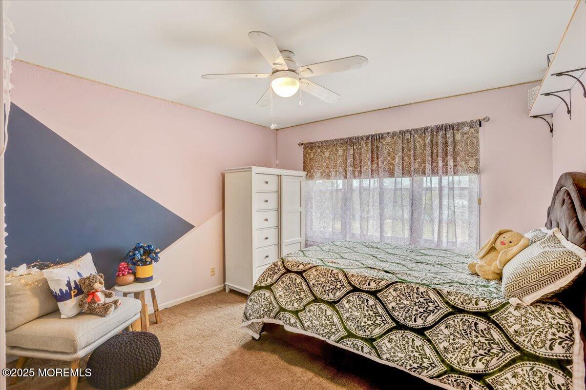 Freehold, New Jersey, 07728, United States, 5 Bedrooms Bedrooms, ,4 BathroomsBathrooms,Residential,For Sale,1974683