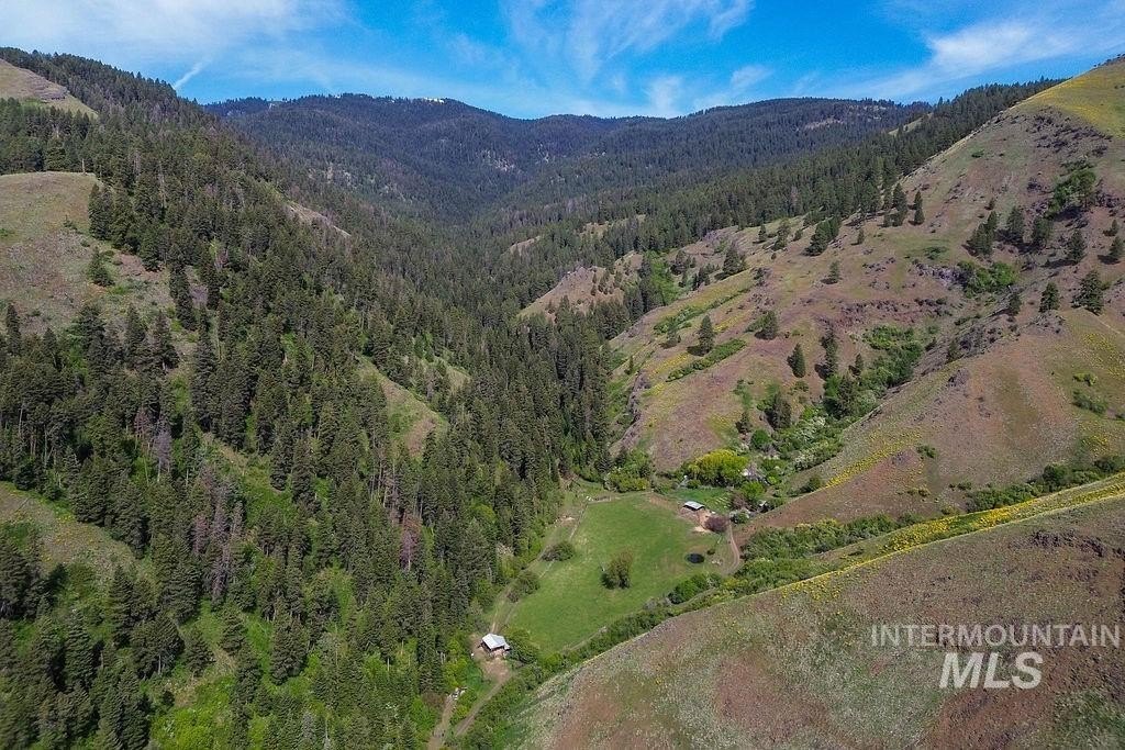 Riggins, Idaho, 83549, United States, 2 Bedrooms Bedrooms, ,1 BathroomBathrooms,Residential,For Sale,1826044