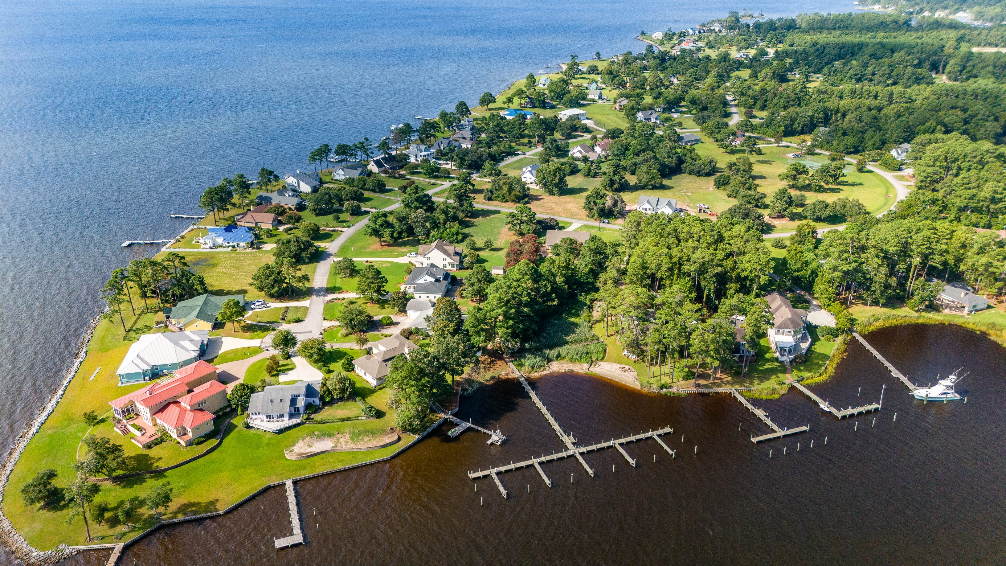 Oriental, North Carolina, 28571, United States, 3 Bedrooms Bedrooms, ,3 BathroomsBathrooms,Residential,For Sale,1979127