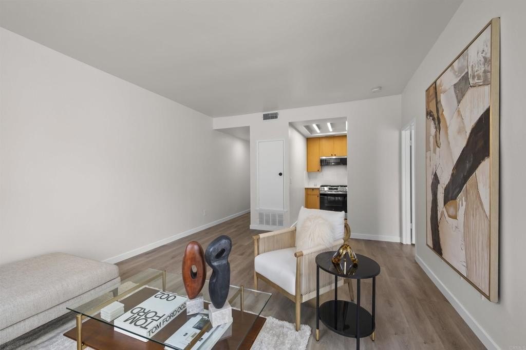 San Diego, California, 92101, United States, 1 Bedroom Bedrooms, ,1 BathroomBathrooms,Residential,For Sale,1996948