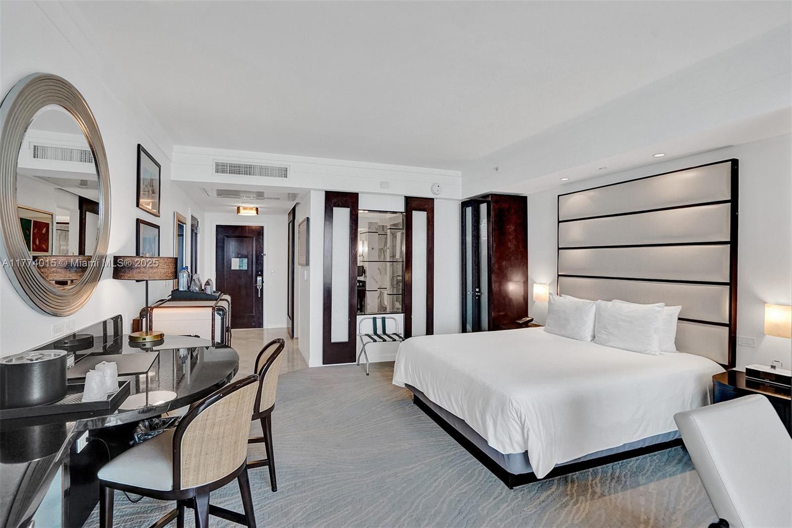 Miami Beach, Florida, 33140, United States, 2 Bedrooms Bedrooms, ,3 BathroomsBathrooms,Residential,For Sale,1759020