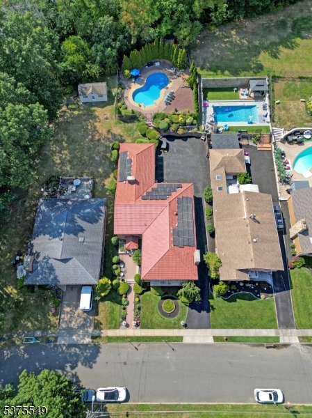 Nutley Twp., New Jersey, 07110, United States, 5 Bedrooms Bedrooms, ,4 BathroomsBathrooms,Residential,For Sale,1906796
