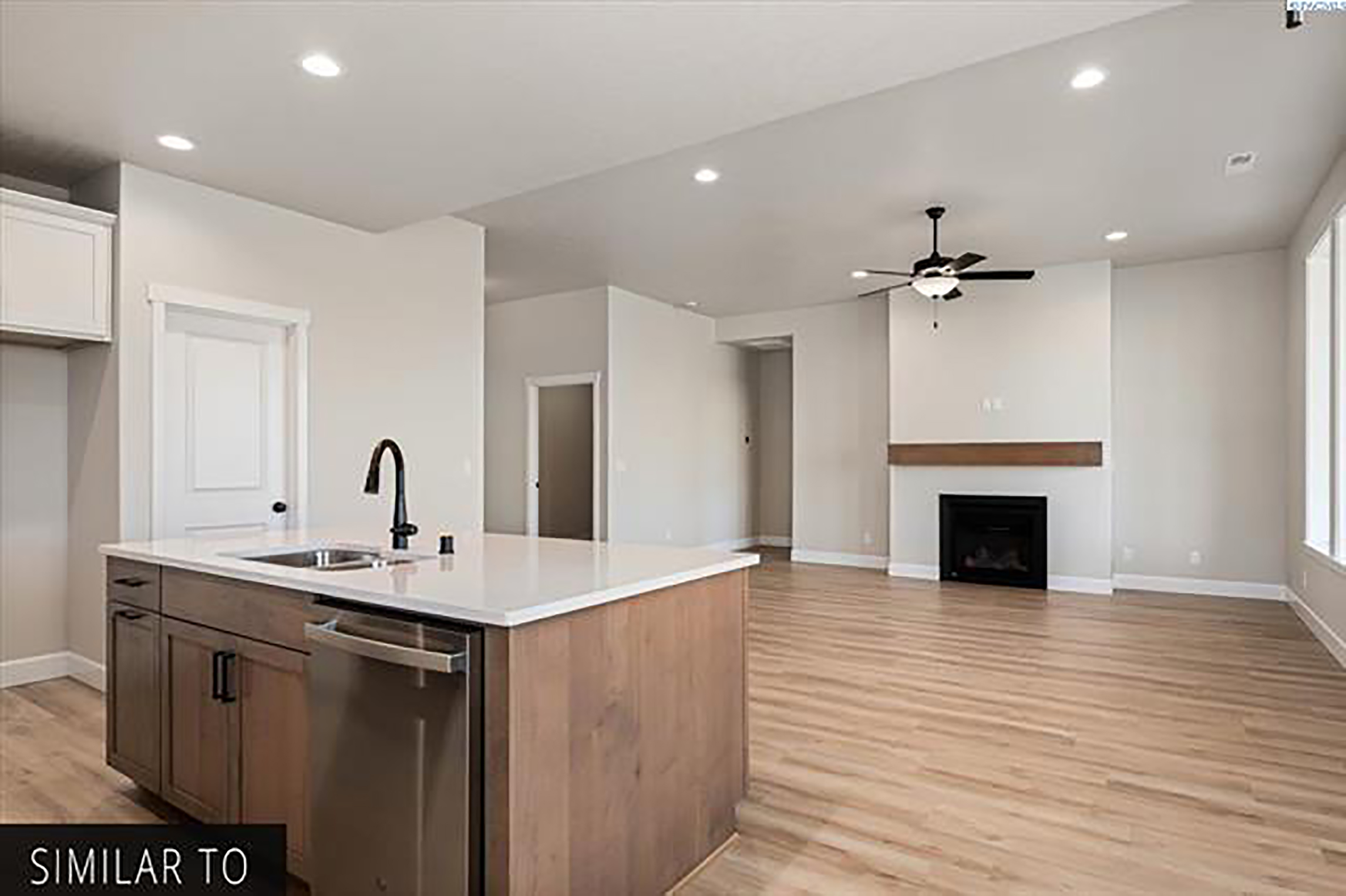  RV Bay - New Construction Opportunity - 物件實景