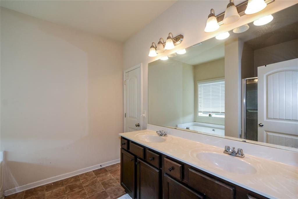 Buford, Georgia, 30519, United States, 4 Bedrooms Bedrooms, ,3 BathroomsBathrooms,Residential,For Sale,1919921