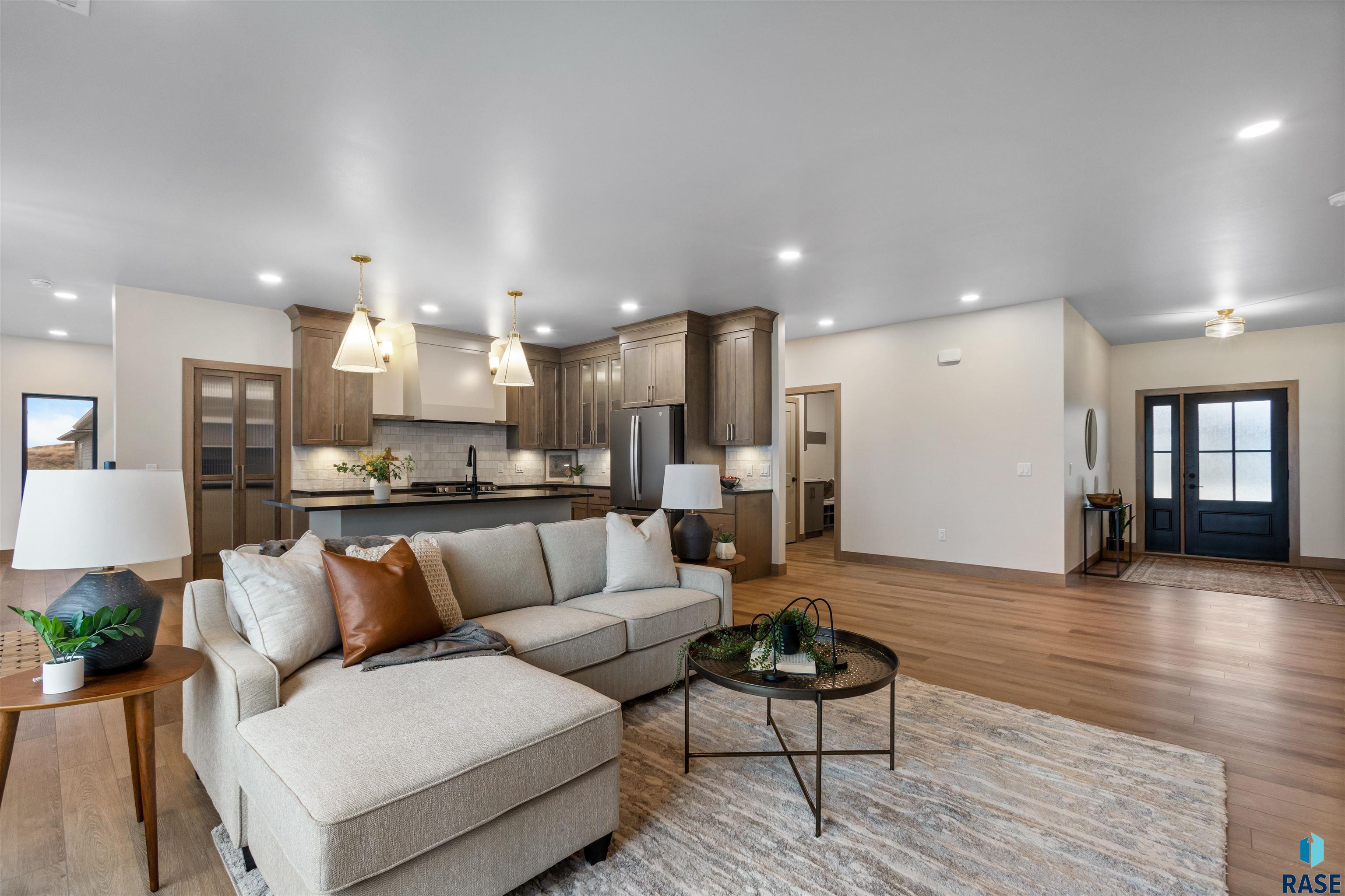 Sioux Falls, South Dakota, 57110, United States, 3 Bedrooms Bedrooms, ,2 BathroomsBathrooms,Residential,For Sale,1847243